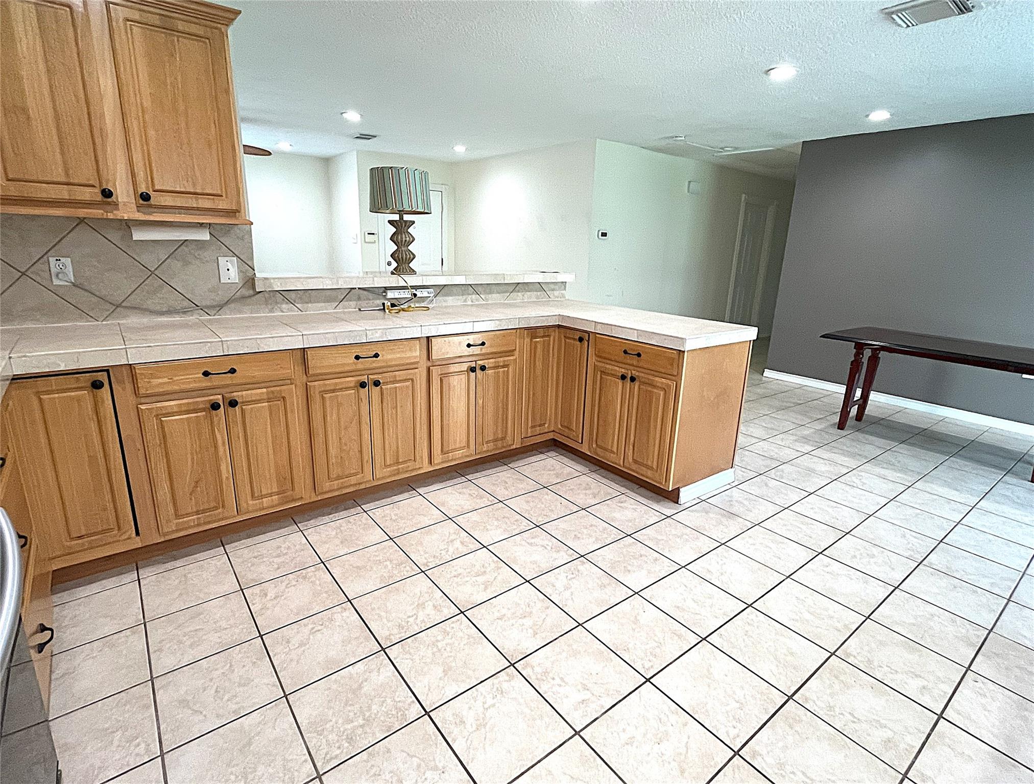 895 Lakeview Dr, Somerville, TX 77879