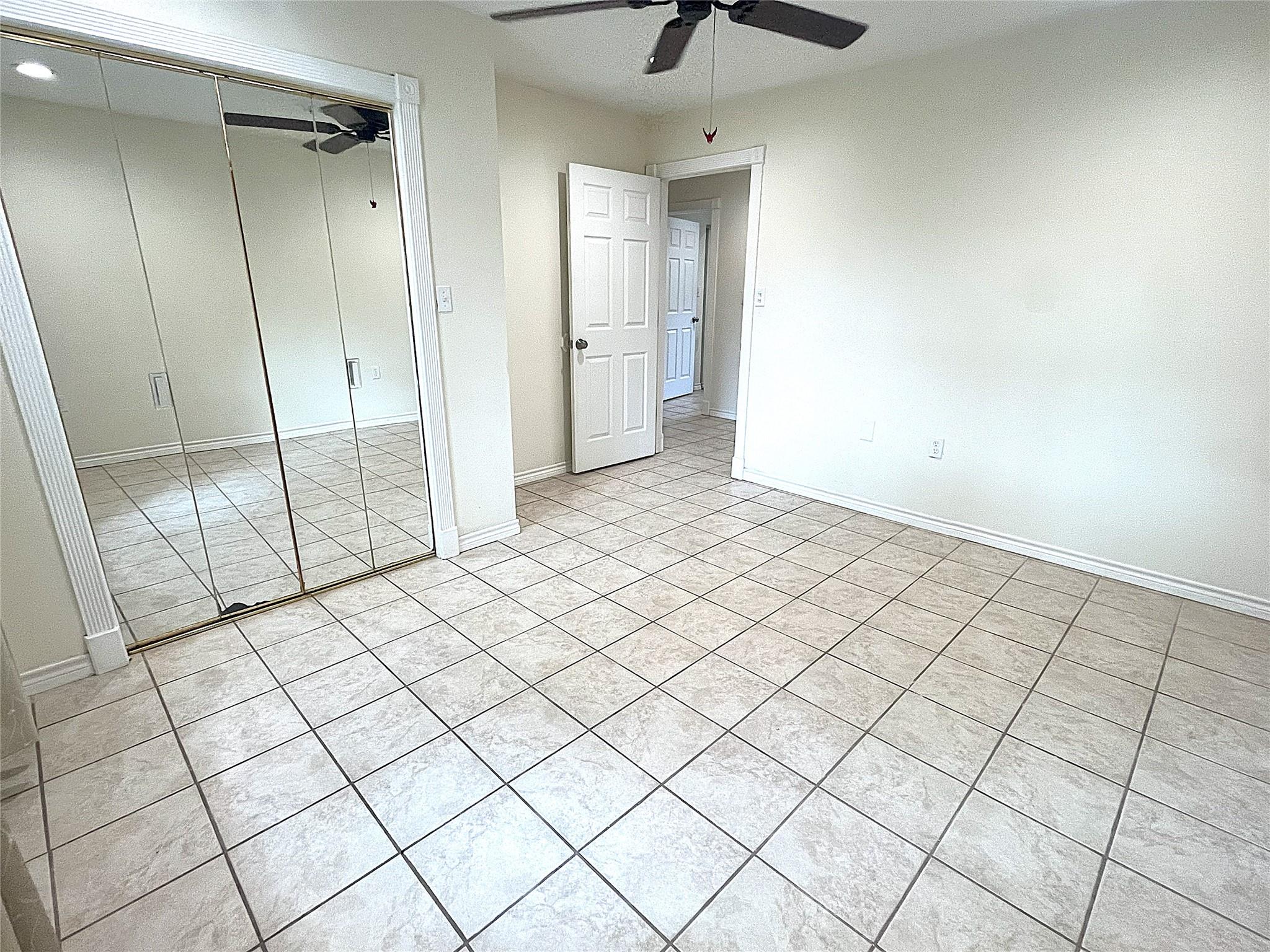 895 Lakeview Dr, Somerville, TX 77879