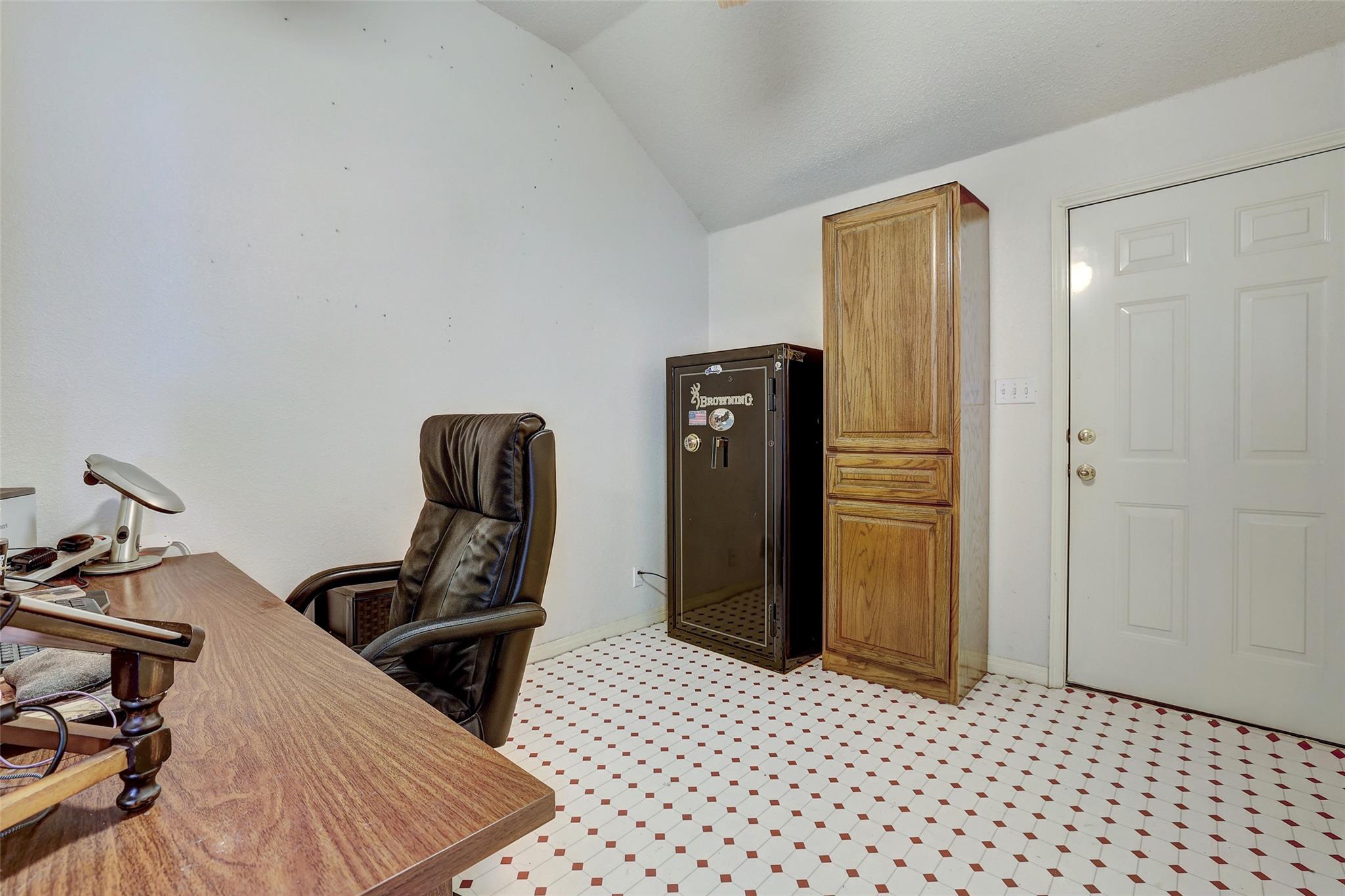 900 Cedar Park Dr, Cedar Park, TX 78613