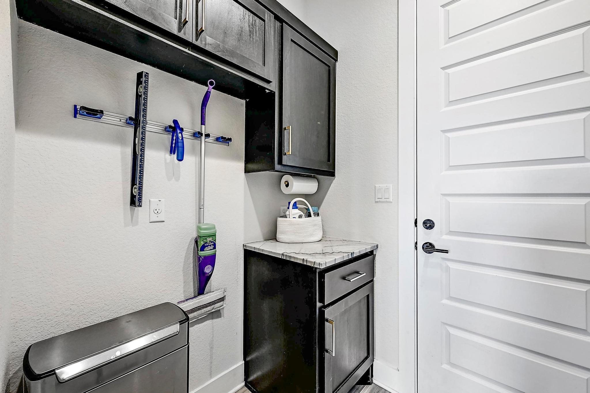 6801 Liberty Grotto Ct, Jonestown, TX 78645