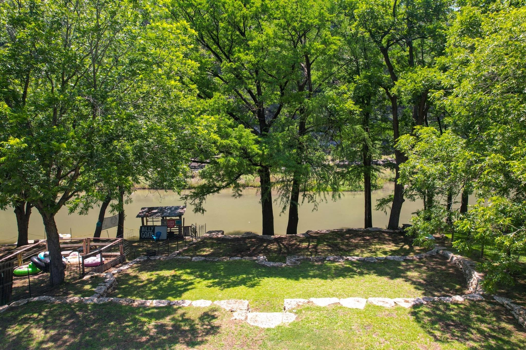 8560 RIVER RD Rd, New Braunfels, TX 78132