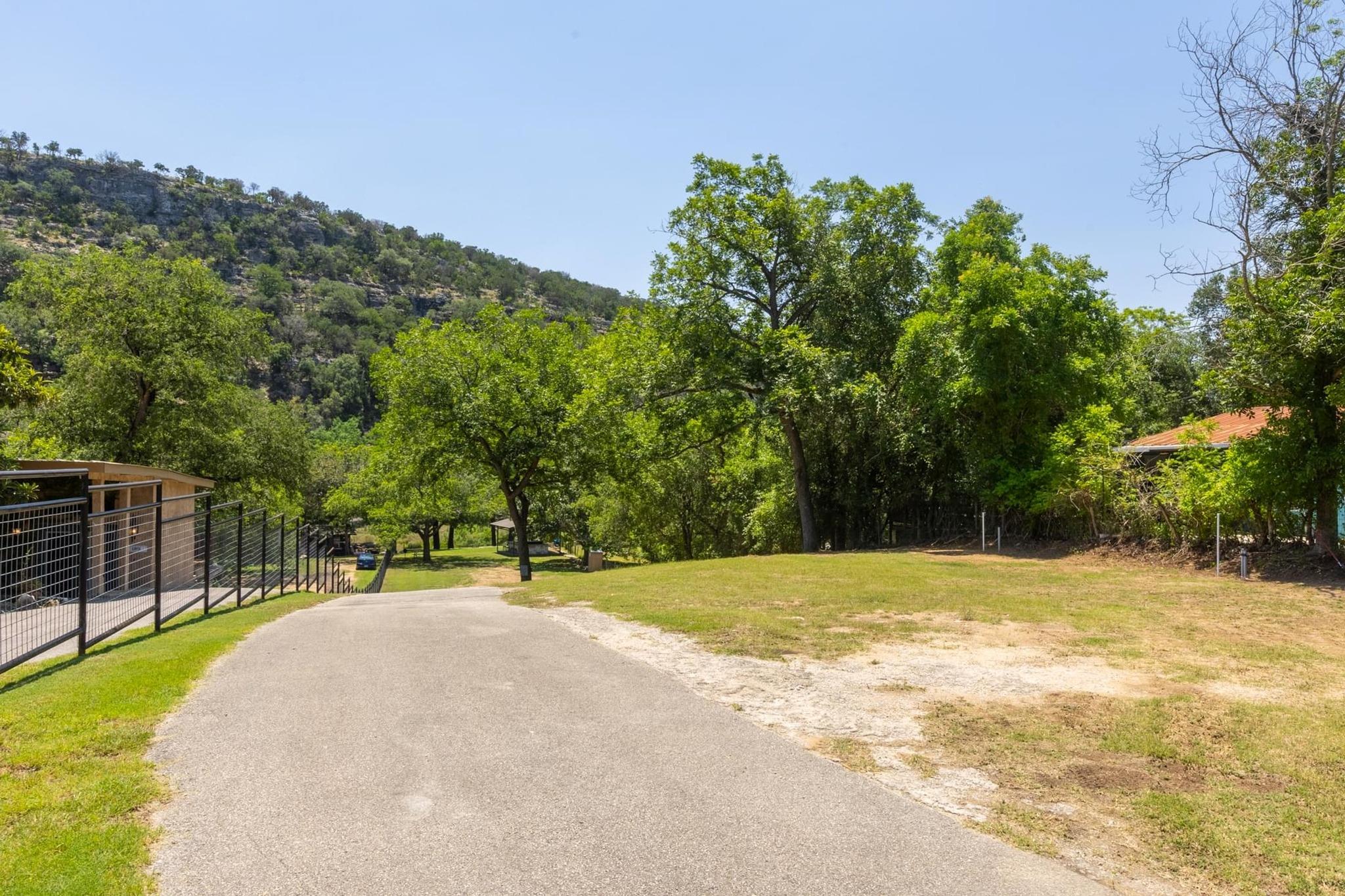 8560 RIVER RD Rd, New Braunfels, TX 78132