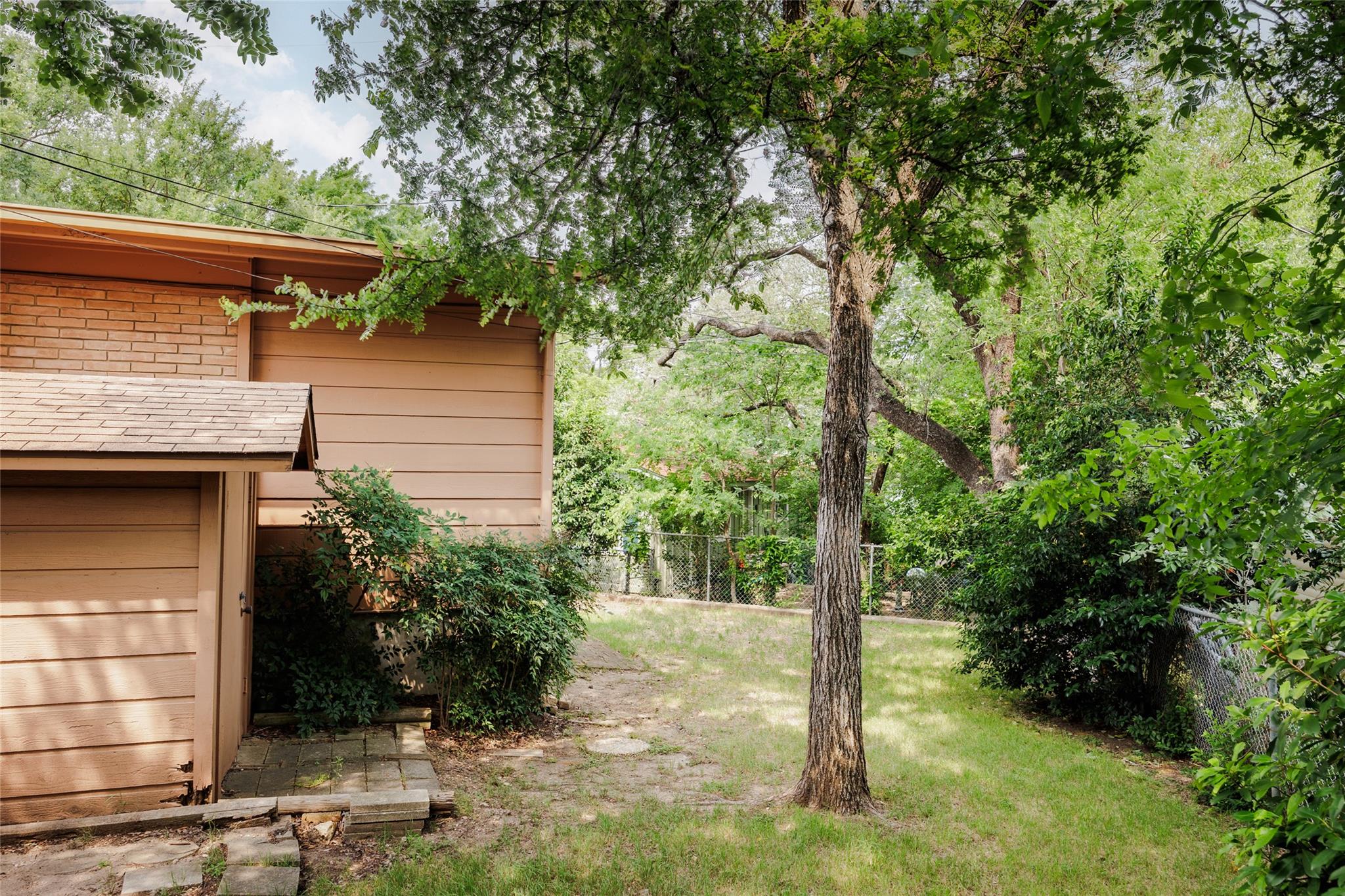 2300 Westworth Cir, Austin, TX 78704