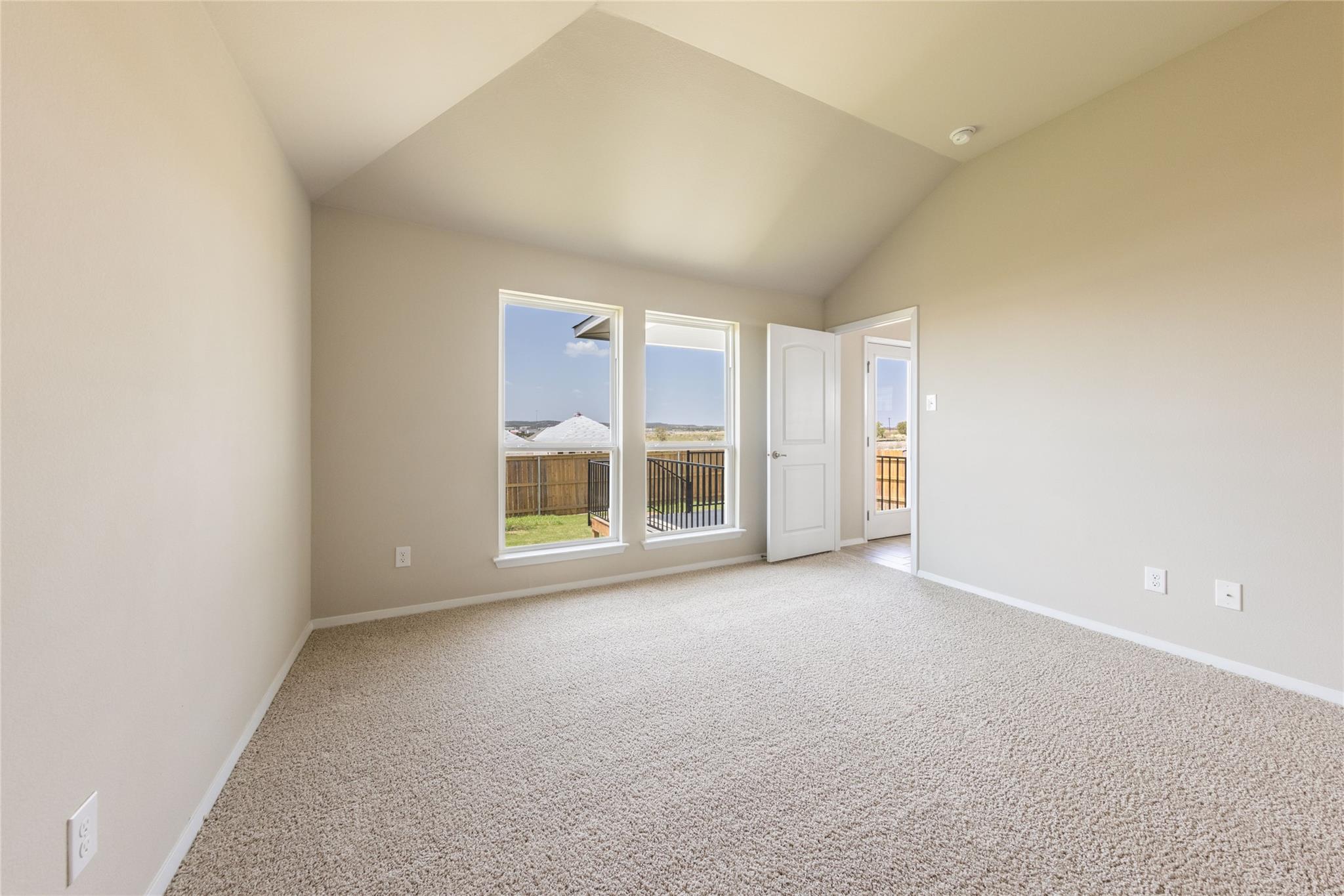 205 Spiny Lizard Ln, San Marcos, TX 78666