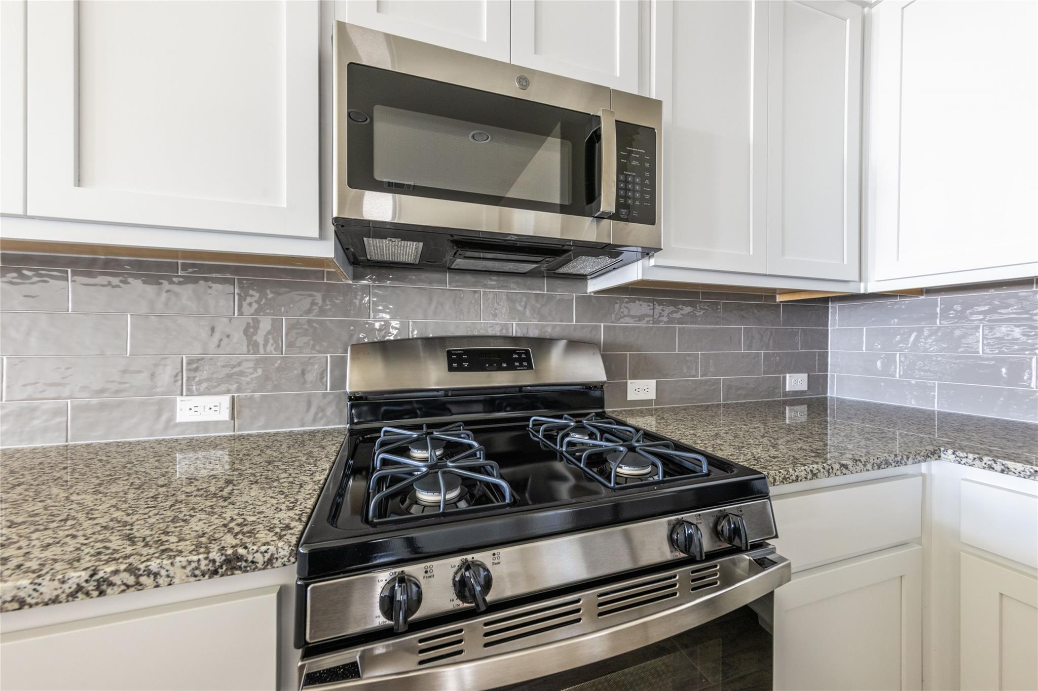 205 Spiny Lizard Ln, San Marcos, TX 78666