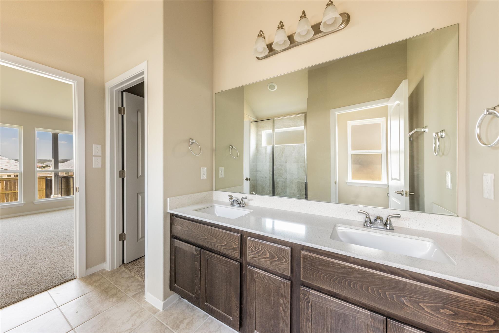 205 Spiny Lizard Ln, San Marcos, TX 78666