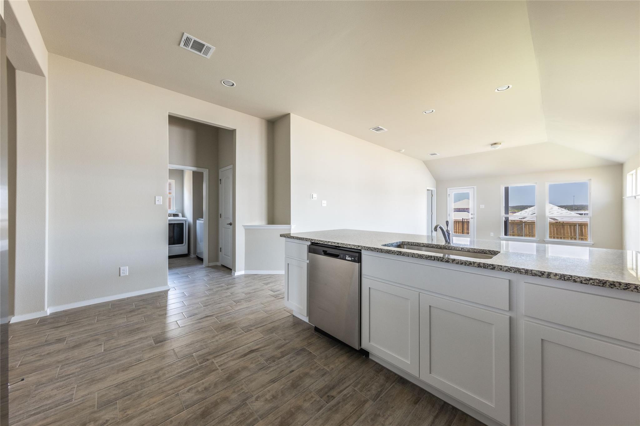 205 Spiny Lizard Ln, San Marcos, TX 78666