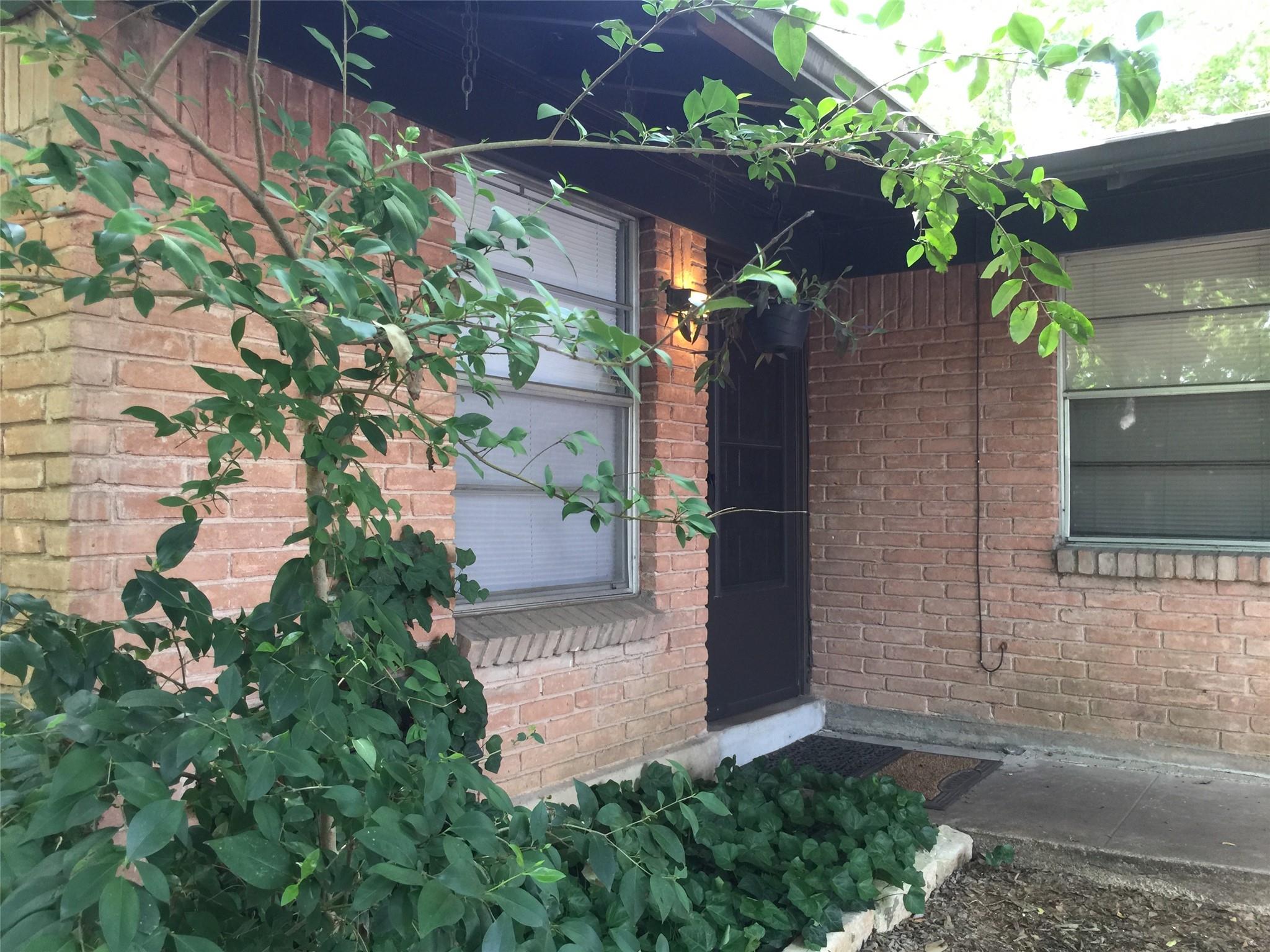 2403 Sherwood Ln, Austin, TX 78704