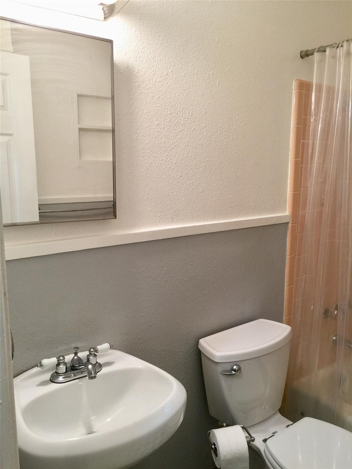 2403 Sherwood Ln, Austin, TX 78704