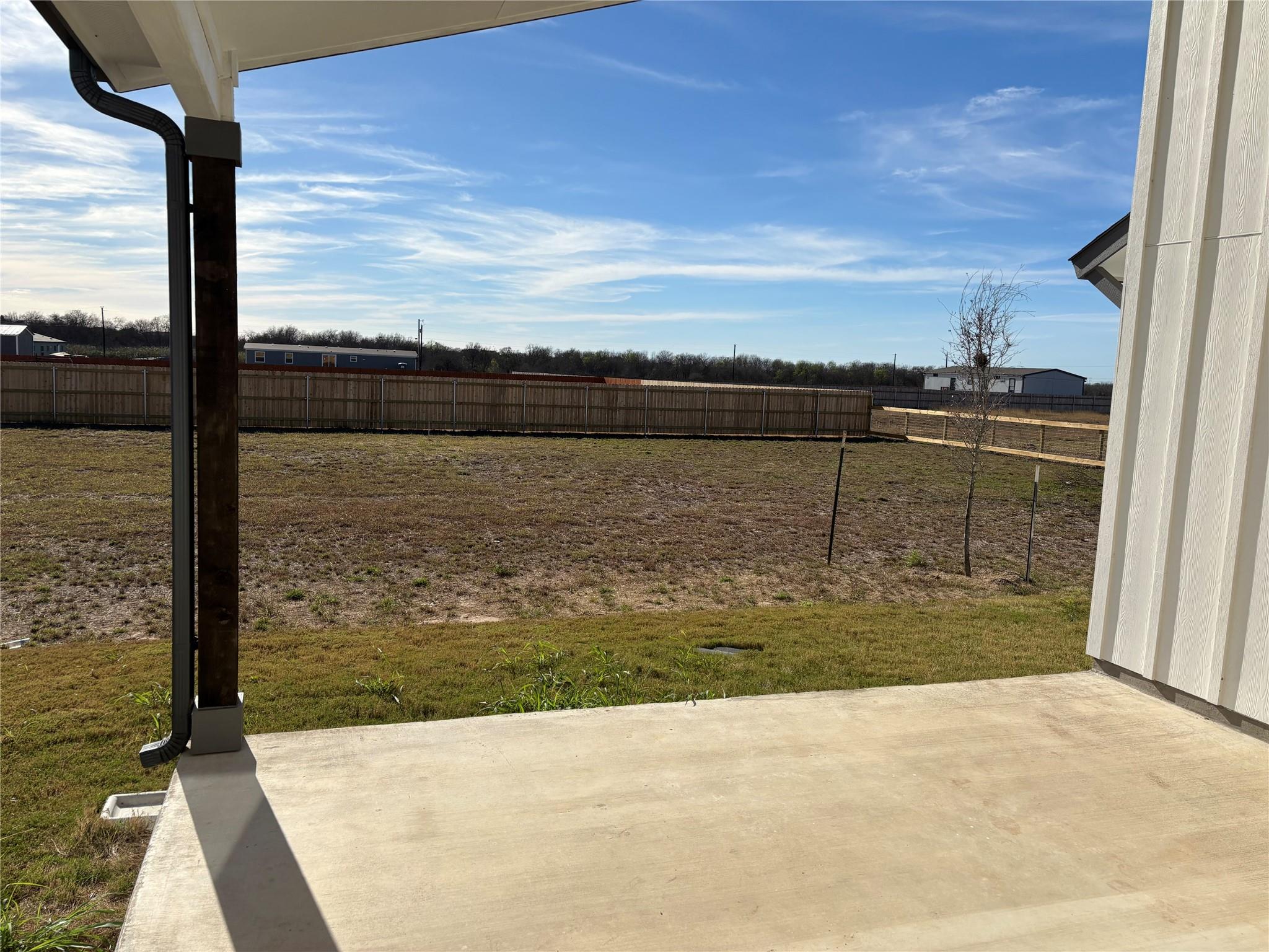 203 Alonzo Dr, Del Valle, TX 78617