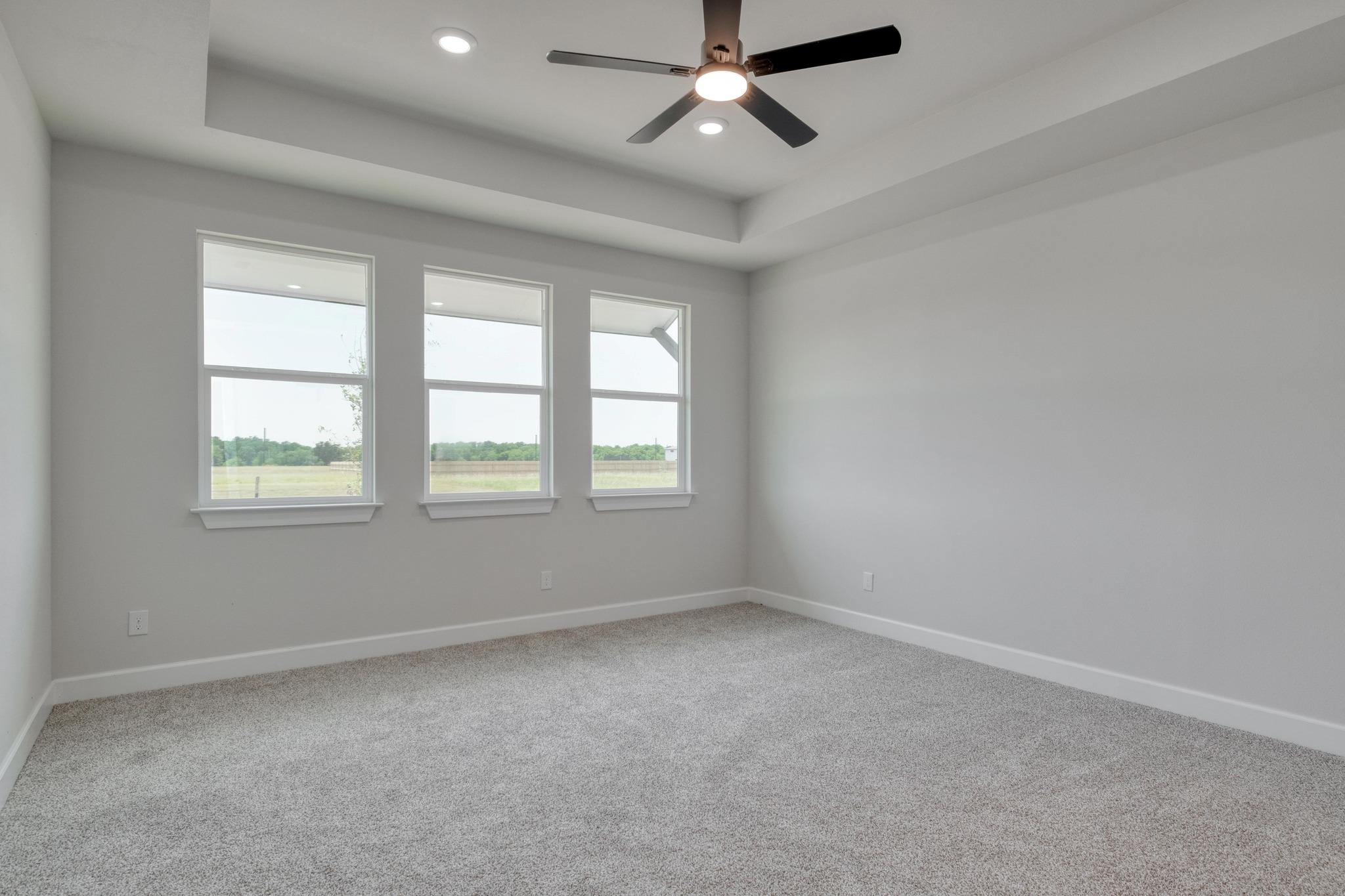203 Alonzo Dr, Del Valle, TX 78617