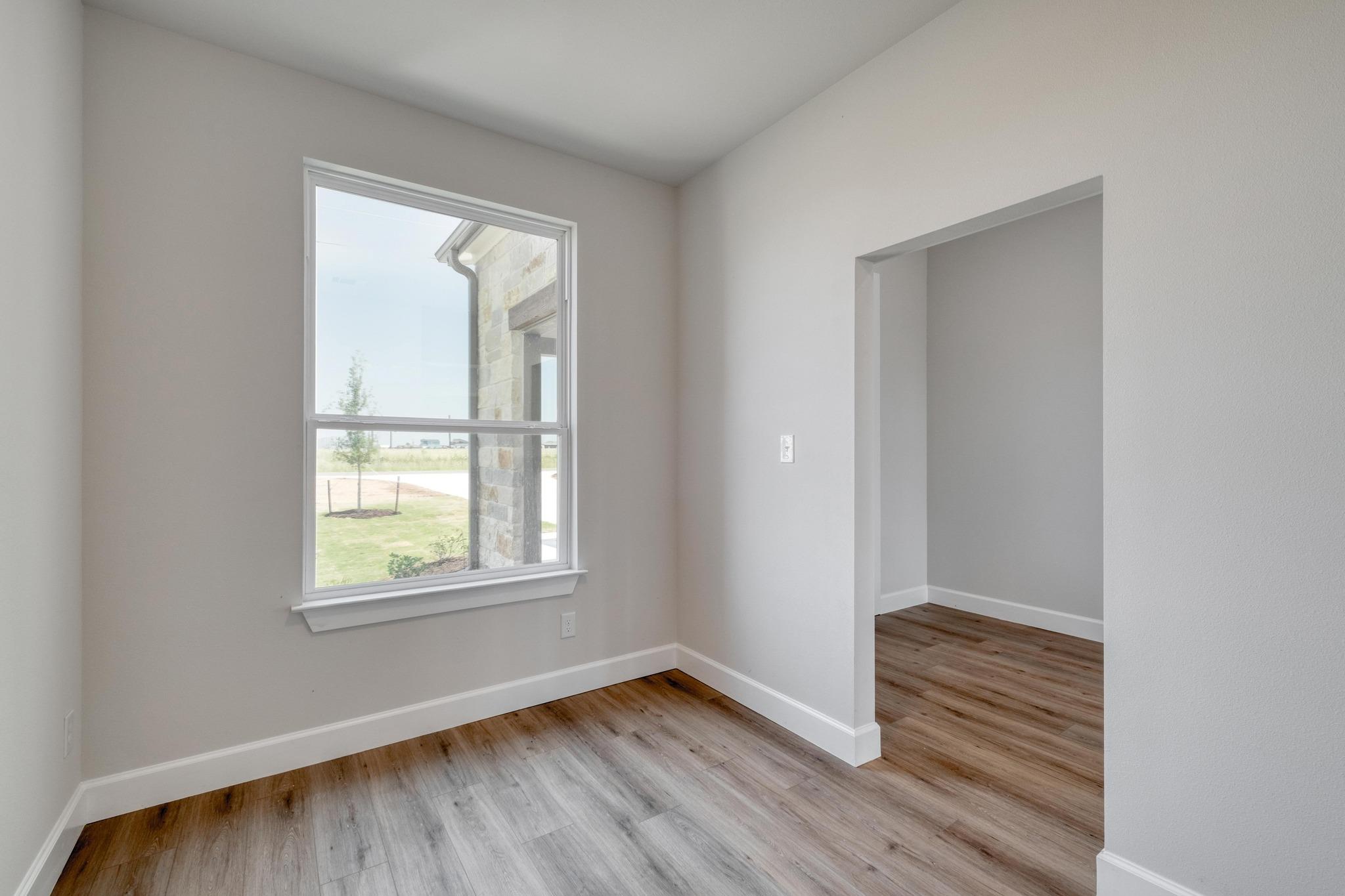 203 Alonzo Dr, Del Valle, TX 78617