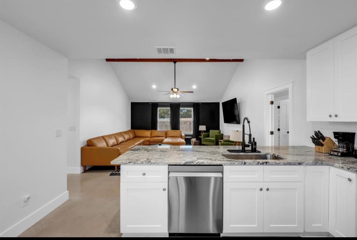 249 Hill Dr, Granite Shoals, TX 78654