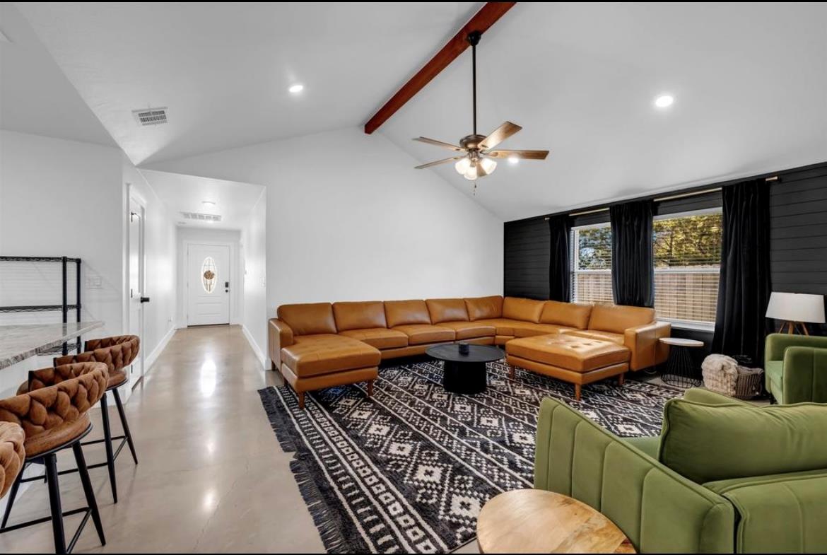 249 Hill Dr, Granite Shoals, TX 78654