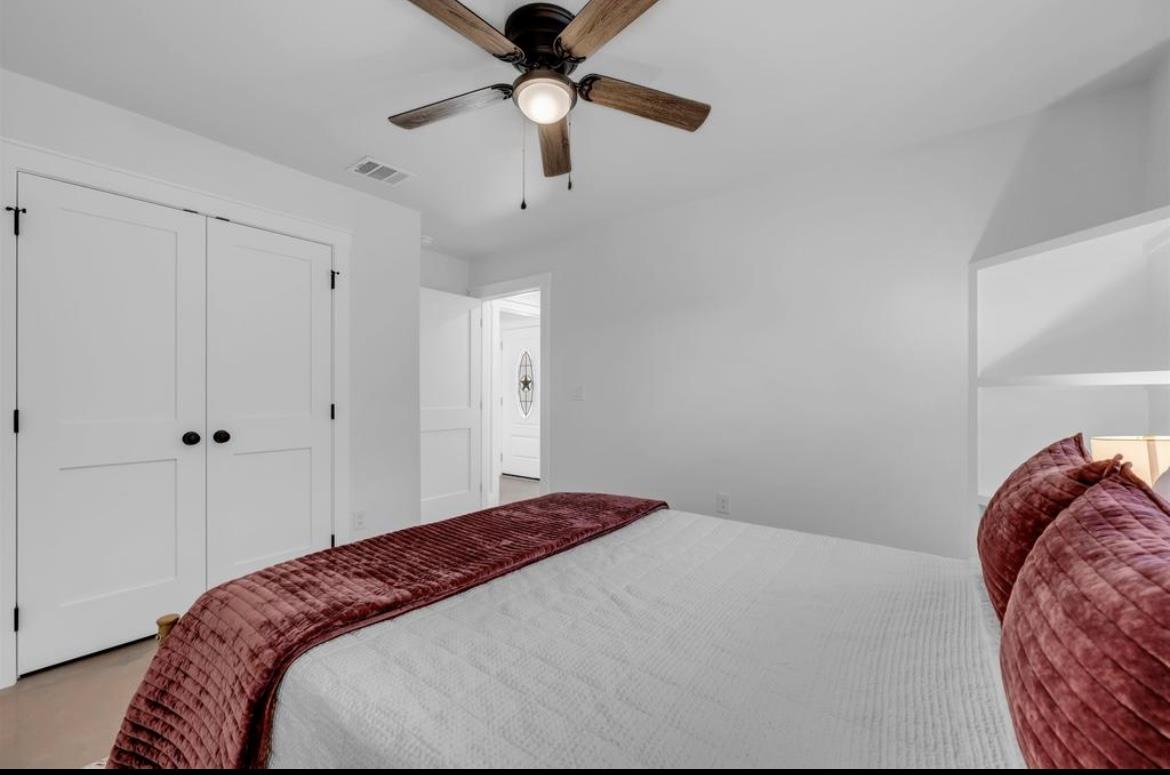 249 Hill Dr, Granite Shoals, TX 78654