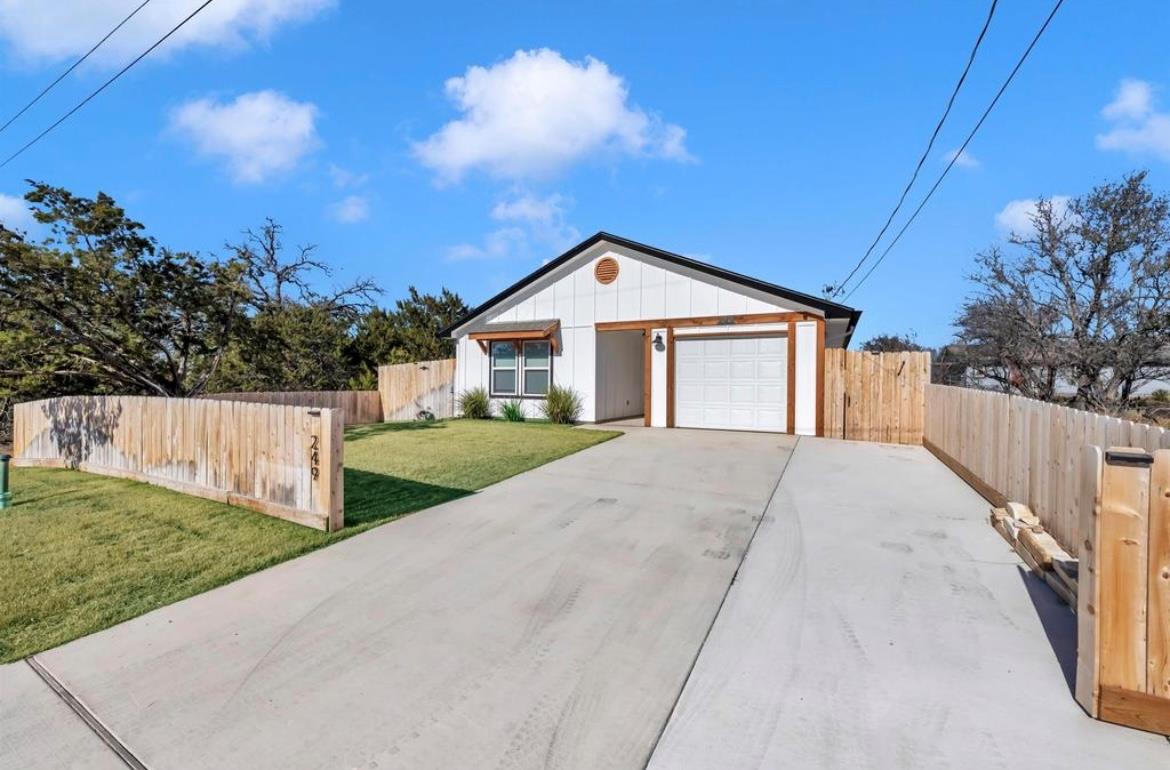 249 Hill Dr, Granite Shoals, TX 78654