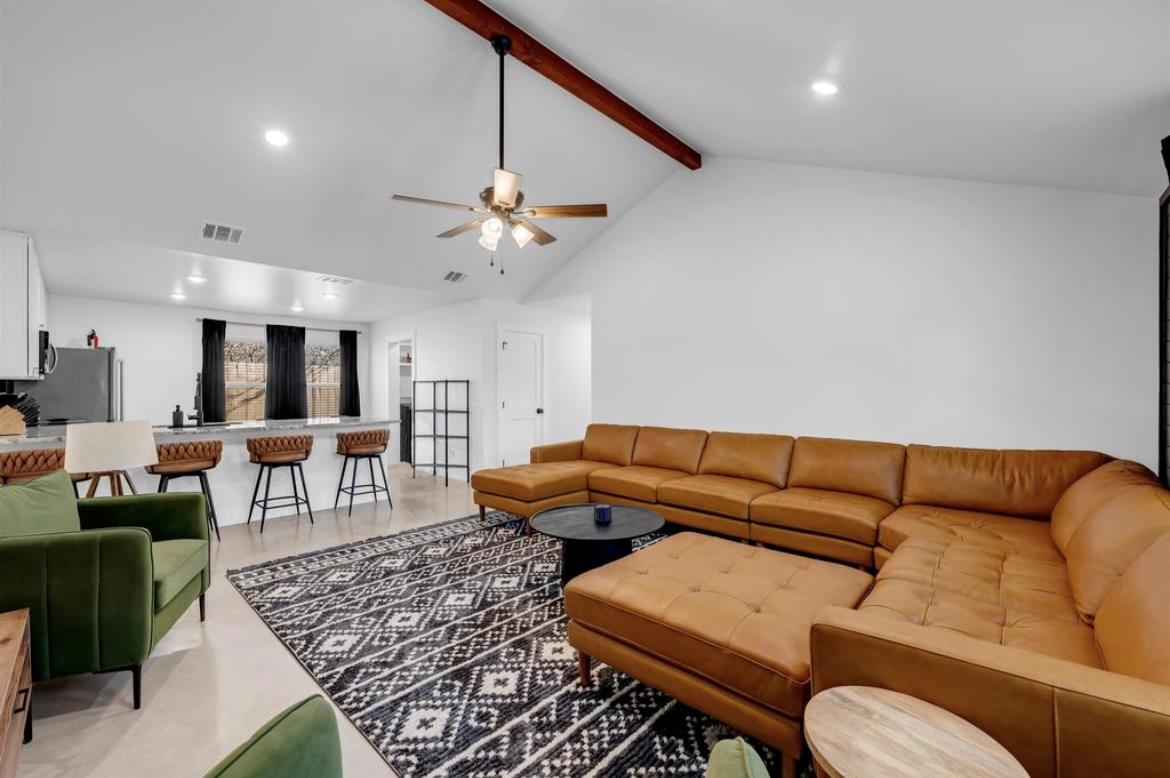 249 Hill Dr, Granite Shoals, TX 78654