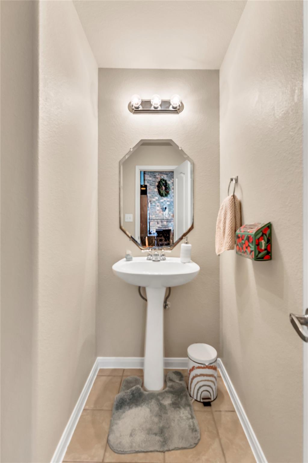 11001 Cap Stone Dr, Austin, TX 78739