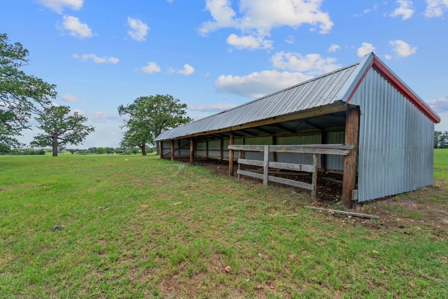 1063 Private Road 4485, Giddings, TX 78942