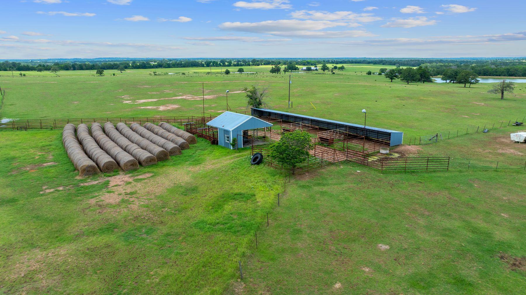 1063 Private Road 4485, Giddings, TX 78942