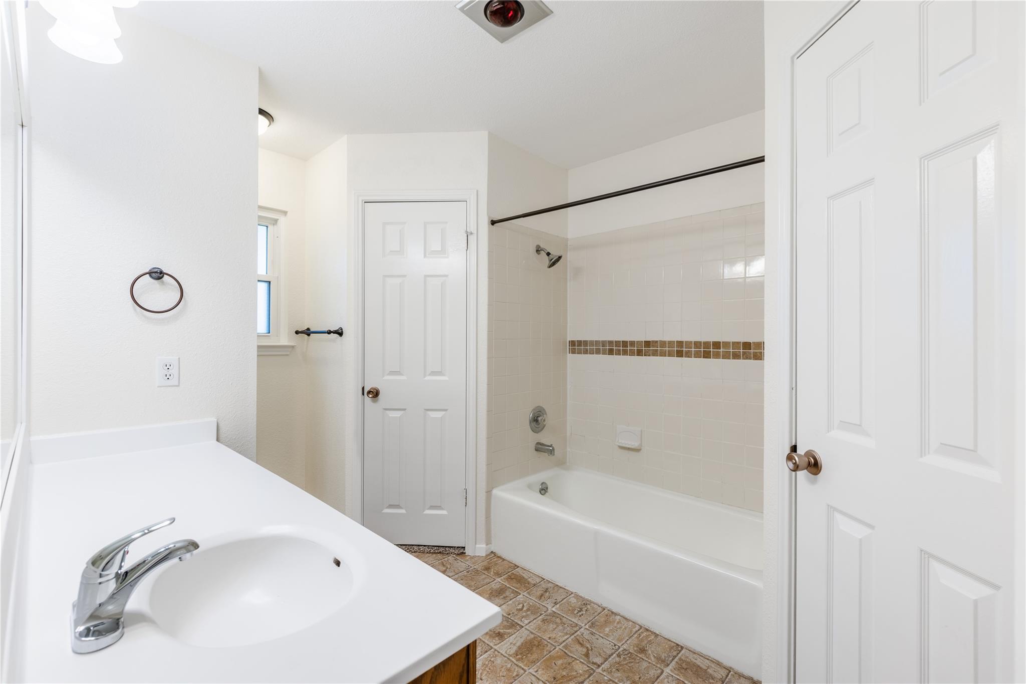 1404 Troy Ln, Round Rock, TX 78664