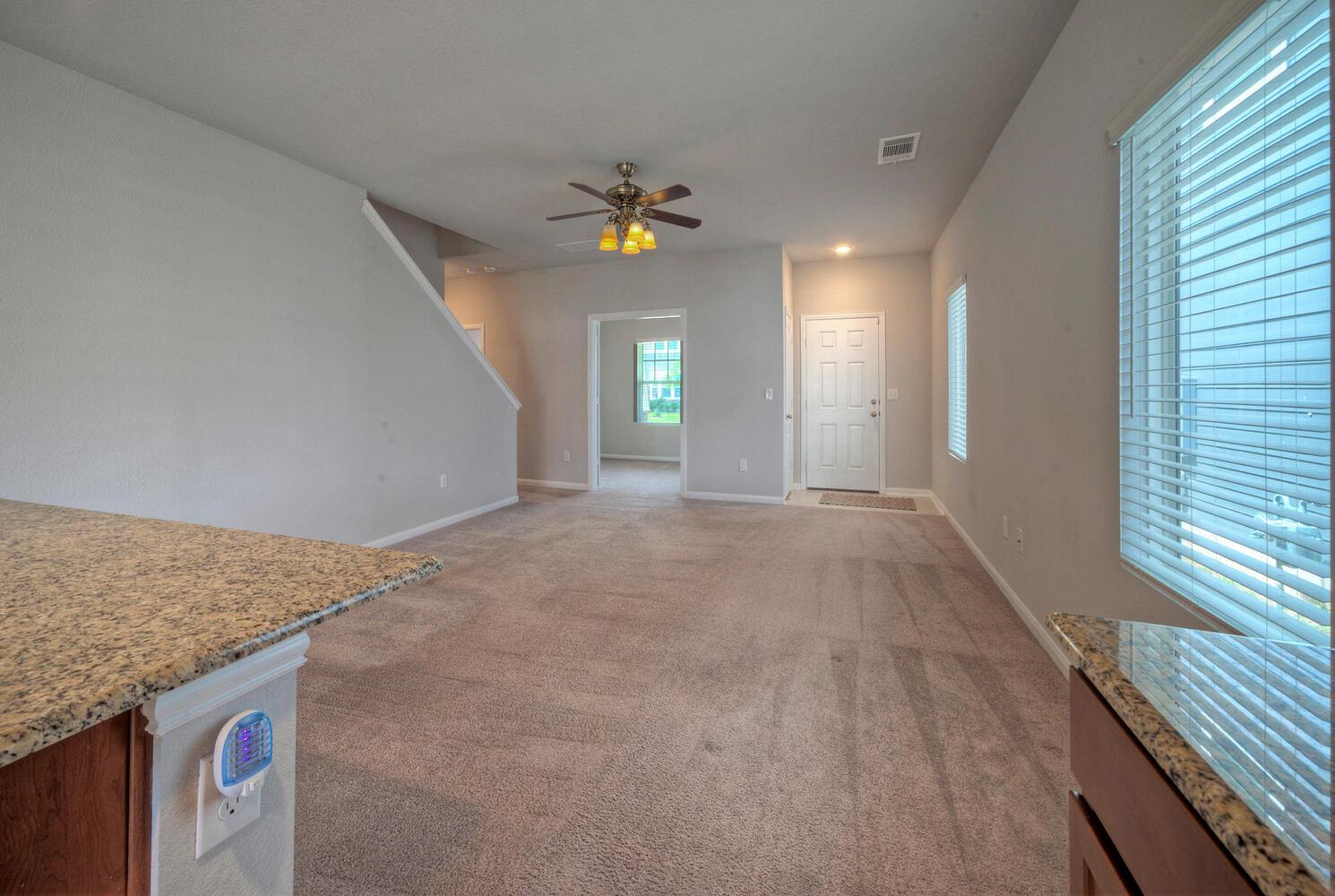 211 Timber Brook Dr, Hutto, TX 78634