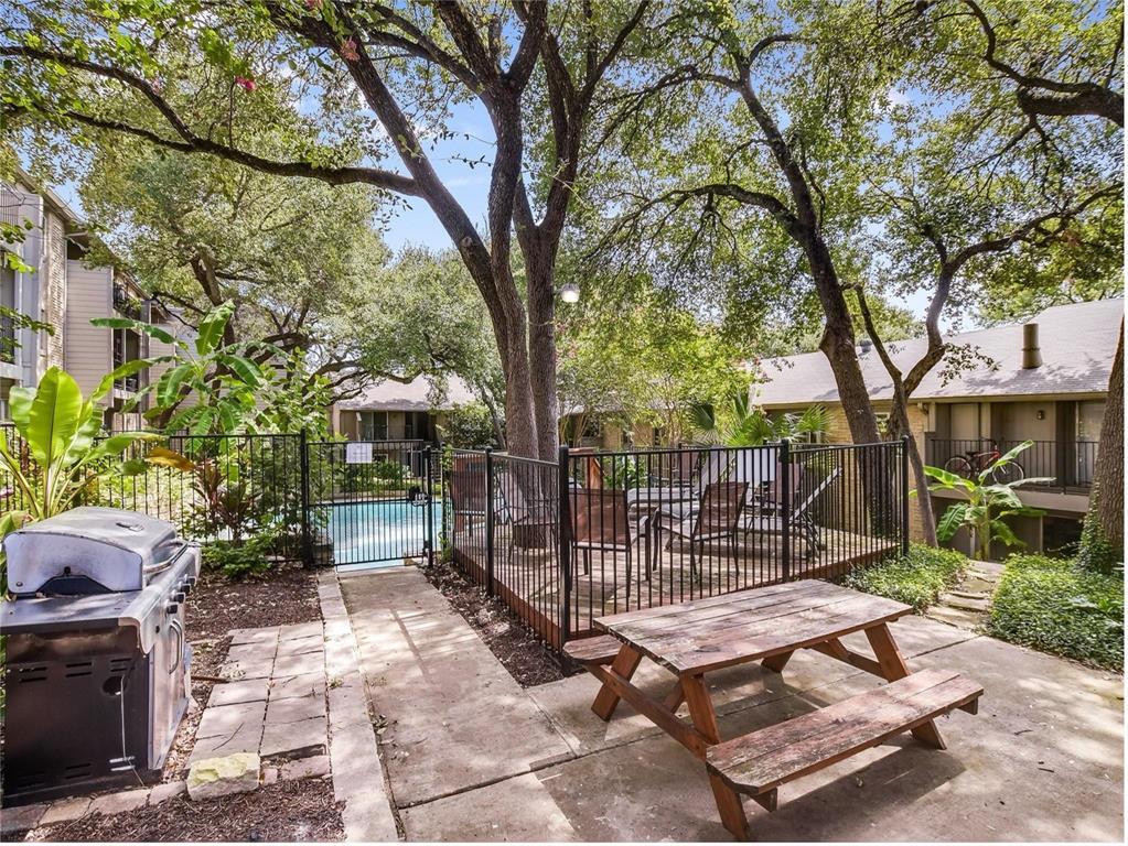 3018 S 1ST St # 110, Austin, TX 78704