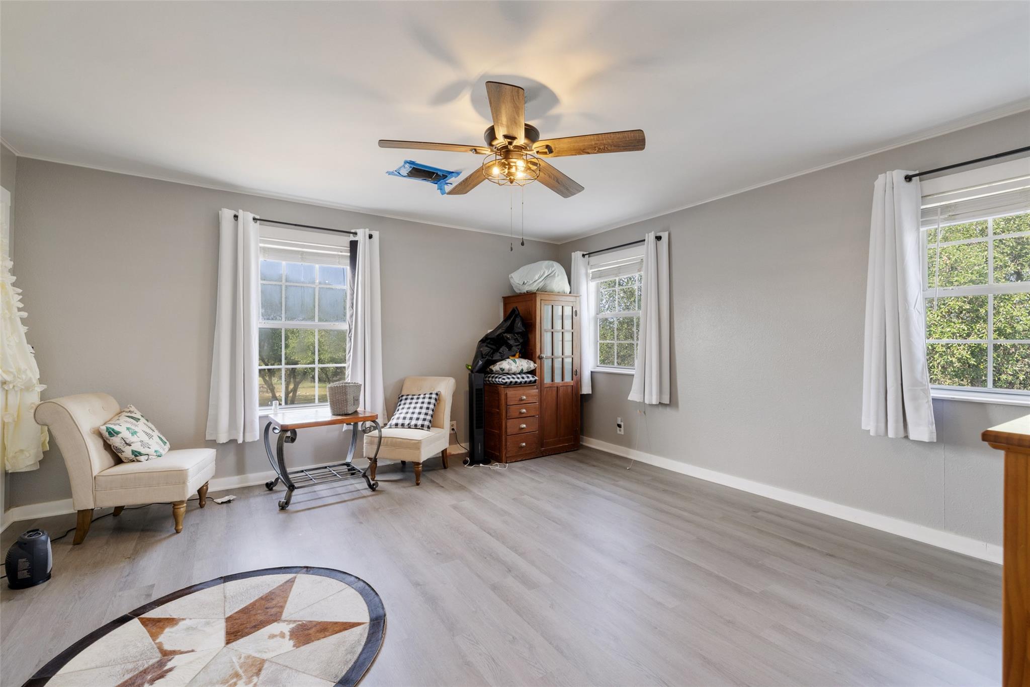 4414 Three Creek Trl, Spicewood, TX 78669