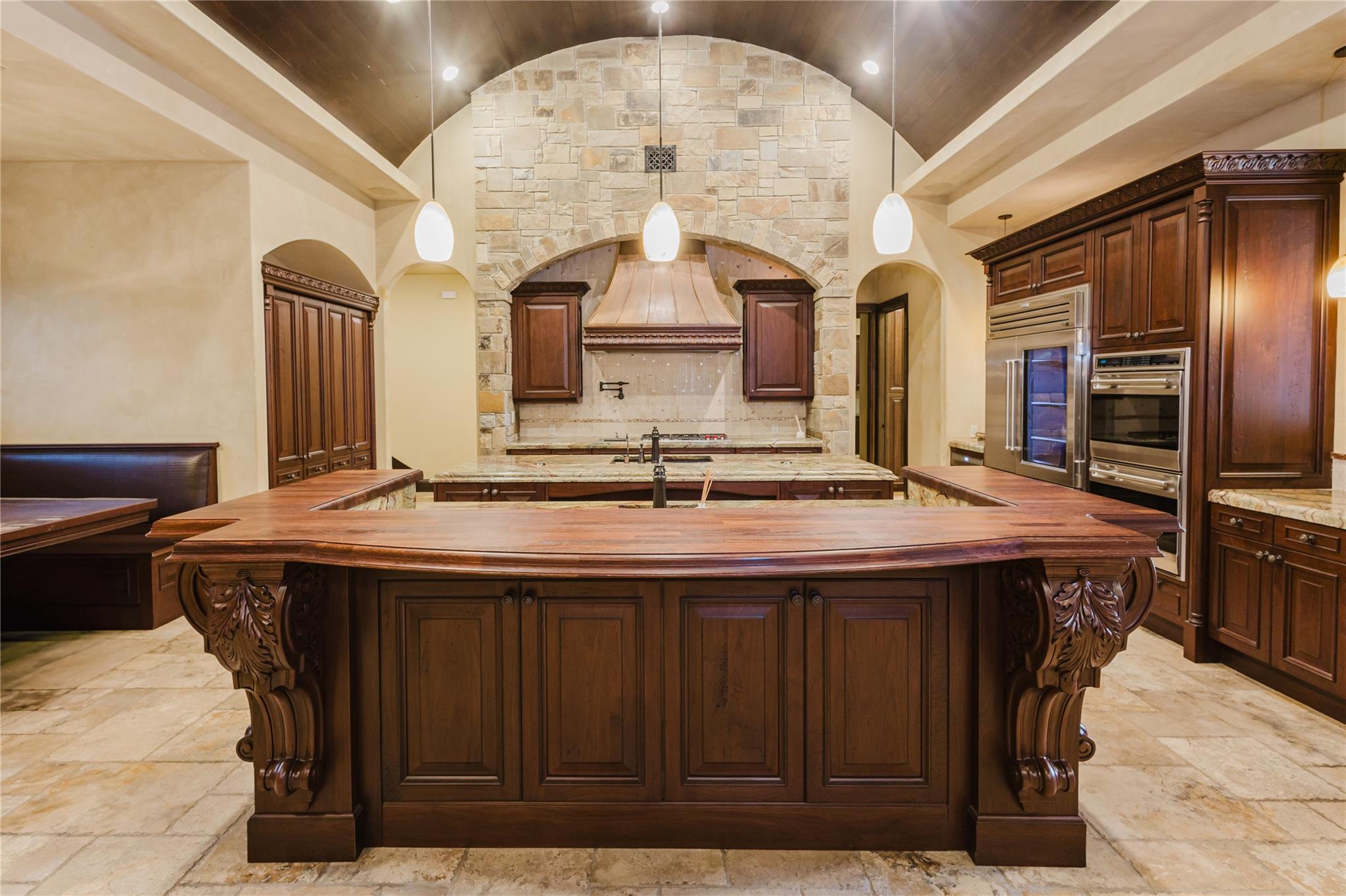 1024 Spanish Trl, New Braunfels, TX 78132