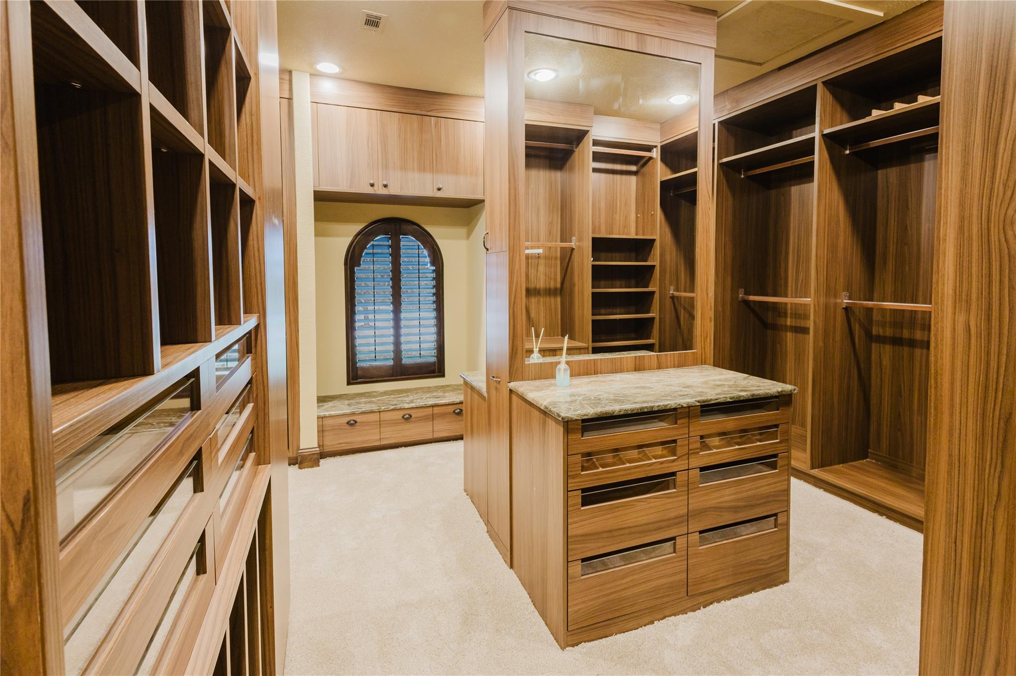 1024 Spanish Trl, New Braunfels, TX 78132