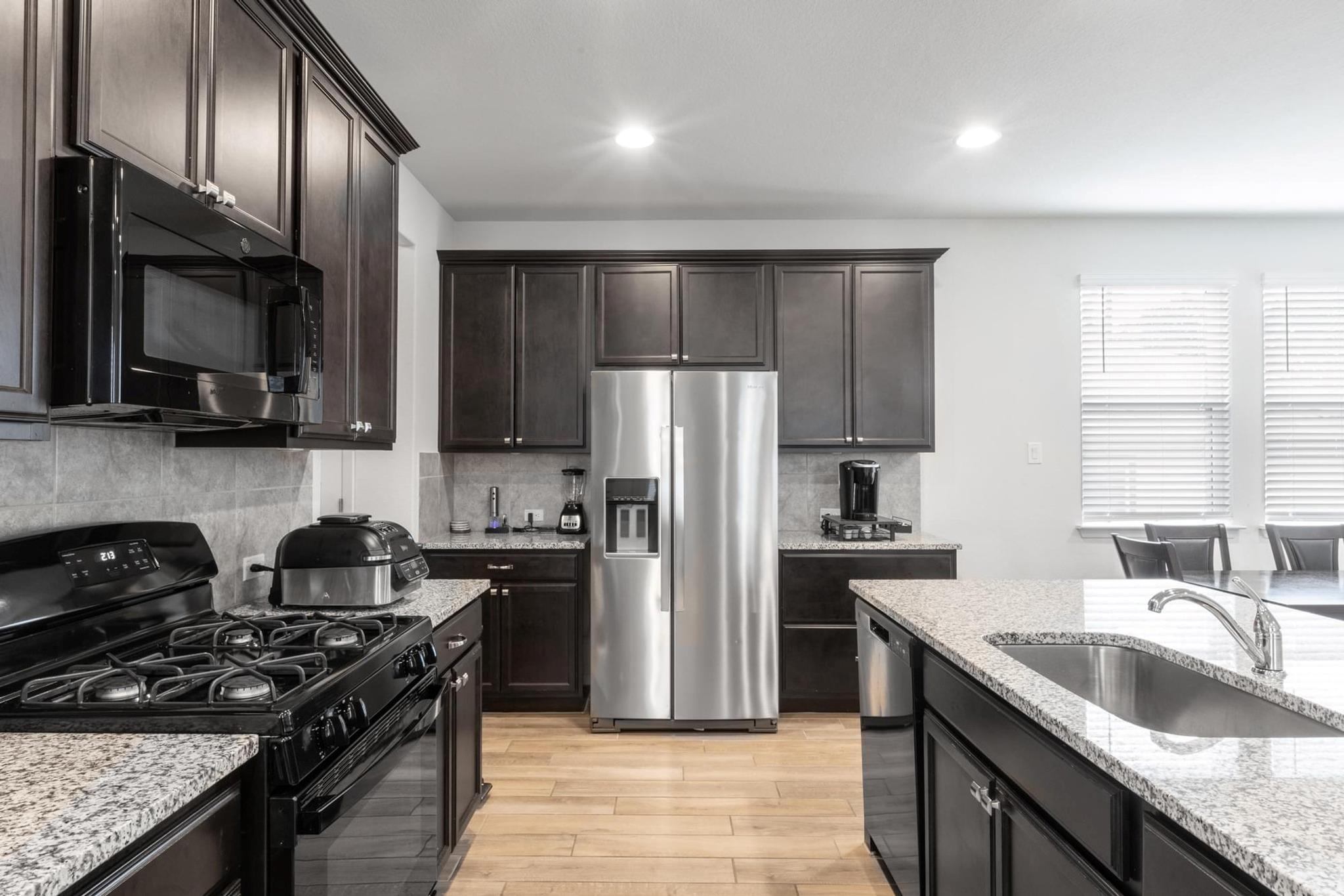 11317 Lago De Garda Dr, Austin, TX 78747