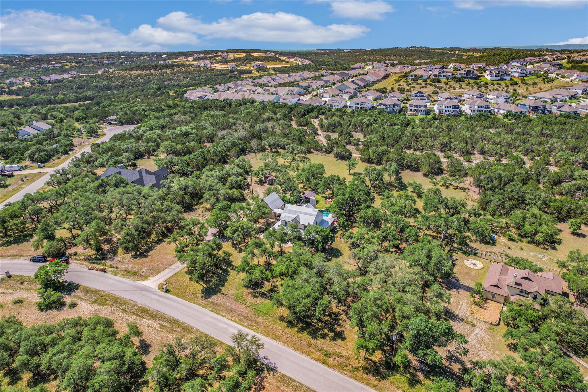 1011 Oak Meadow Dr, Dripping Springs, TX 78620