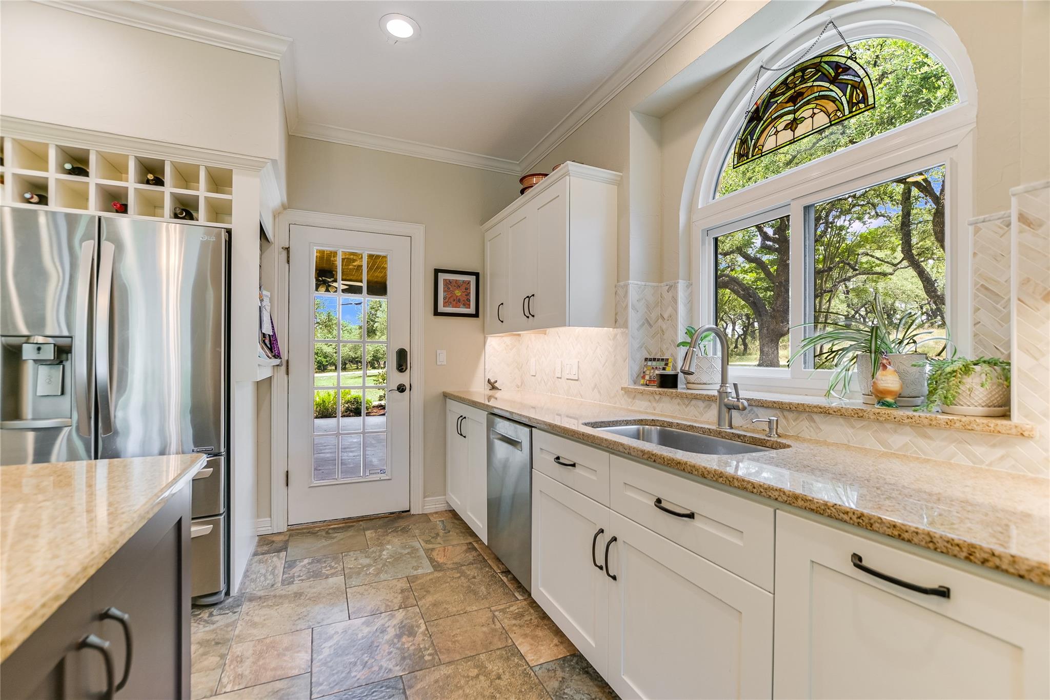 1011 Oak Meadow Dr, Dripping Springs, TX 78620