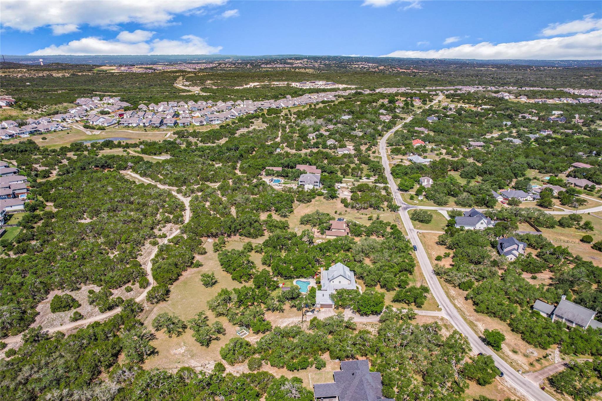 1011 Oak Meadow Dr, Dripping Springs, TX 78620