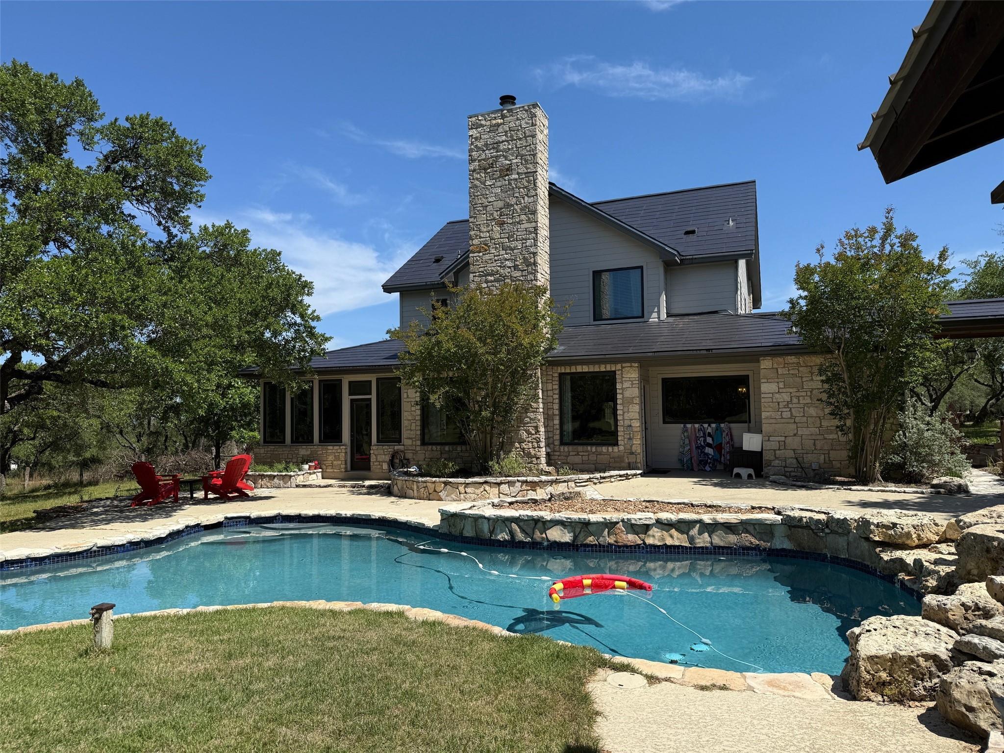 1011 Oak Meadow Dr, Dripping Springs, TX 78620