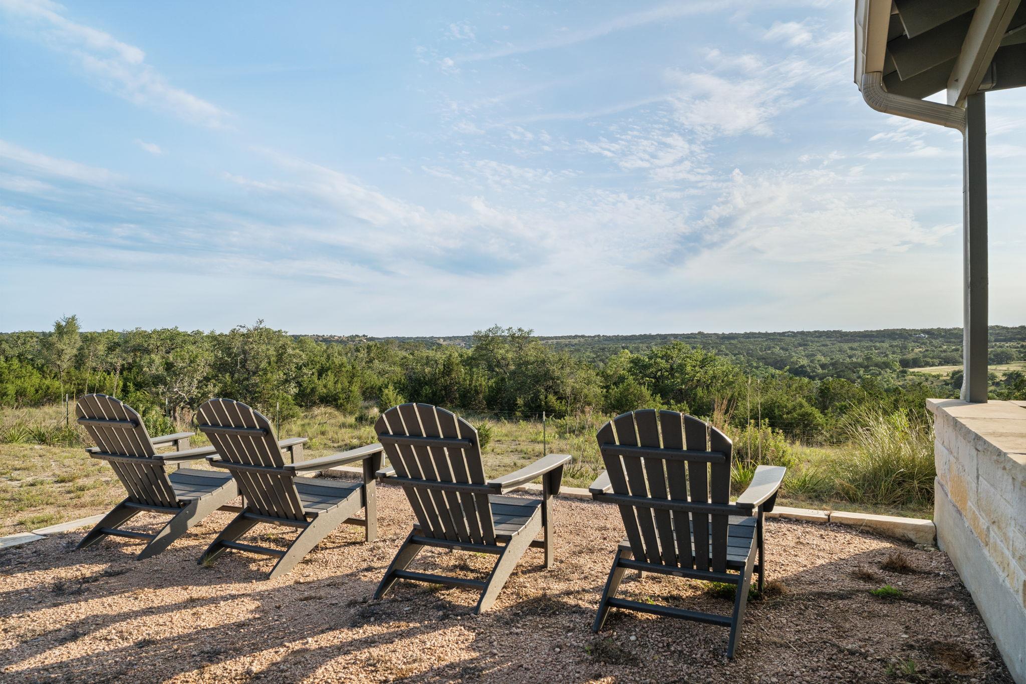 365 Billy Sisson Rd, Johnson City, TX 78636