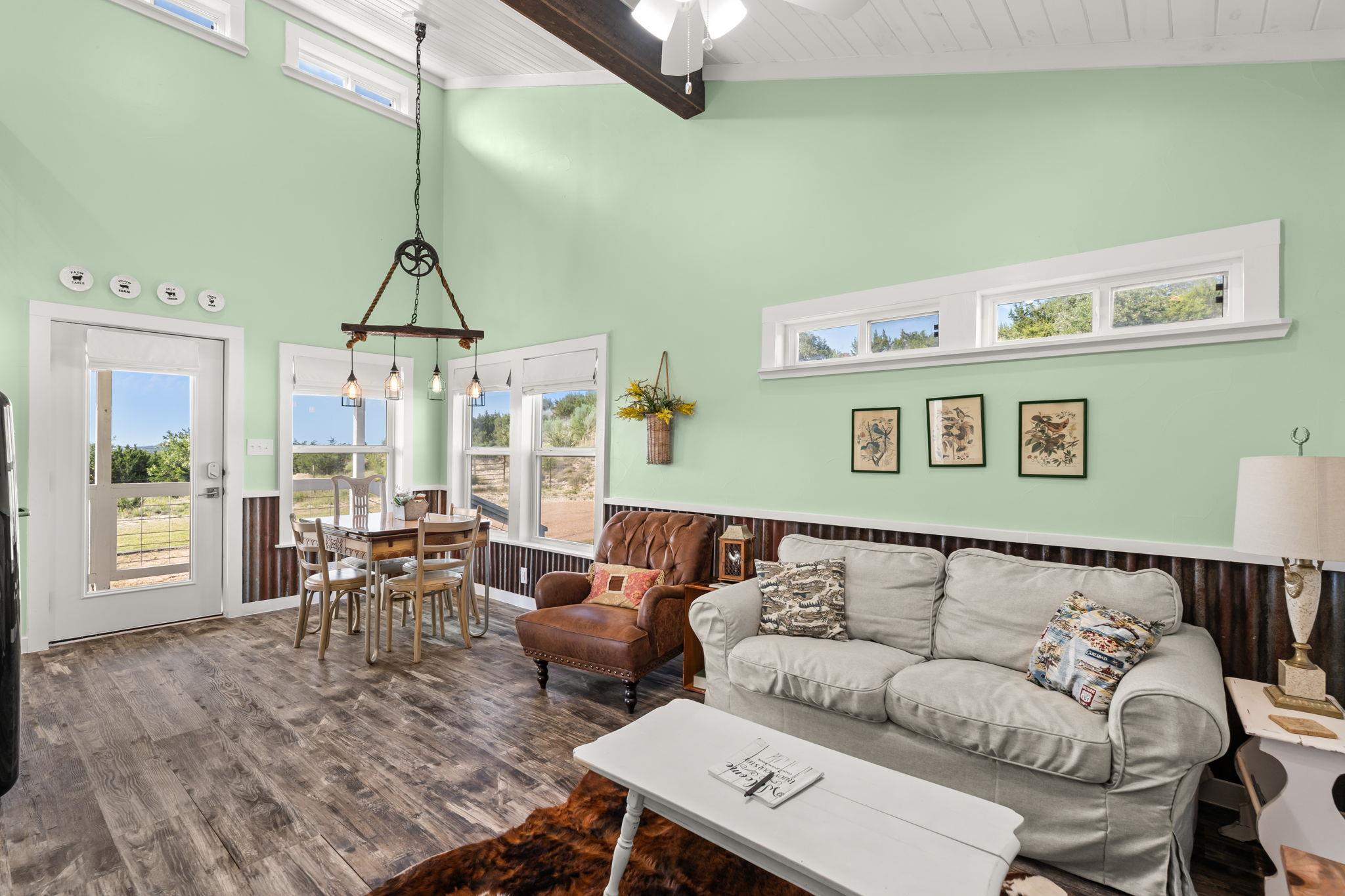 365 Billy Sisson Rd, Johnson City, TX 78636