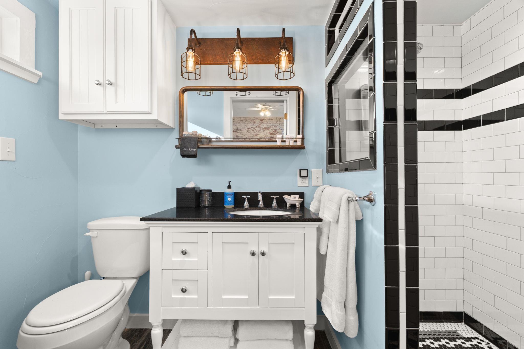 365 Billy Sisson Rd, Johnson City, TX 78636