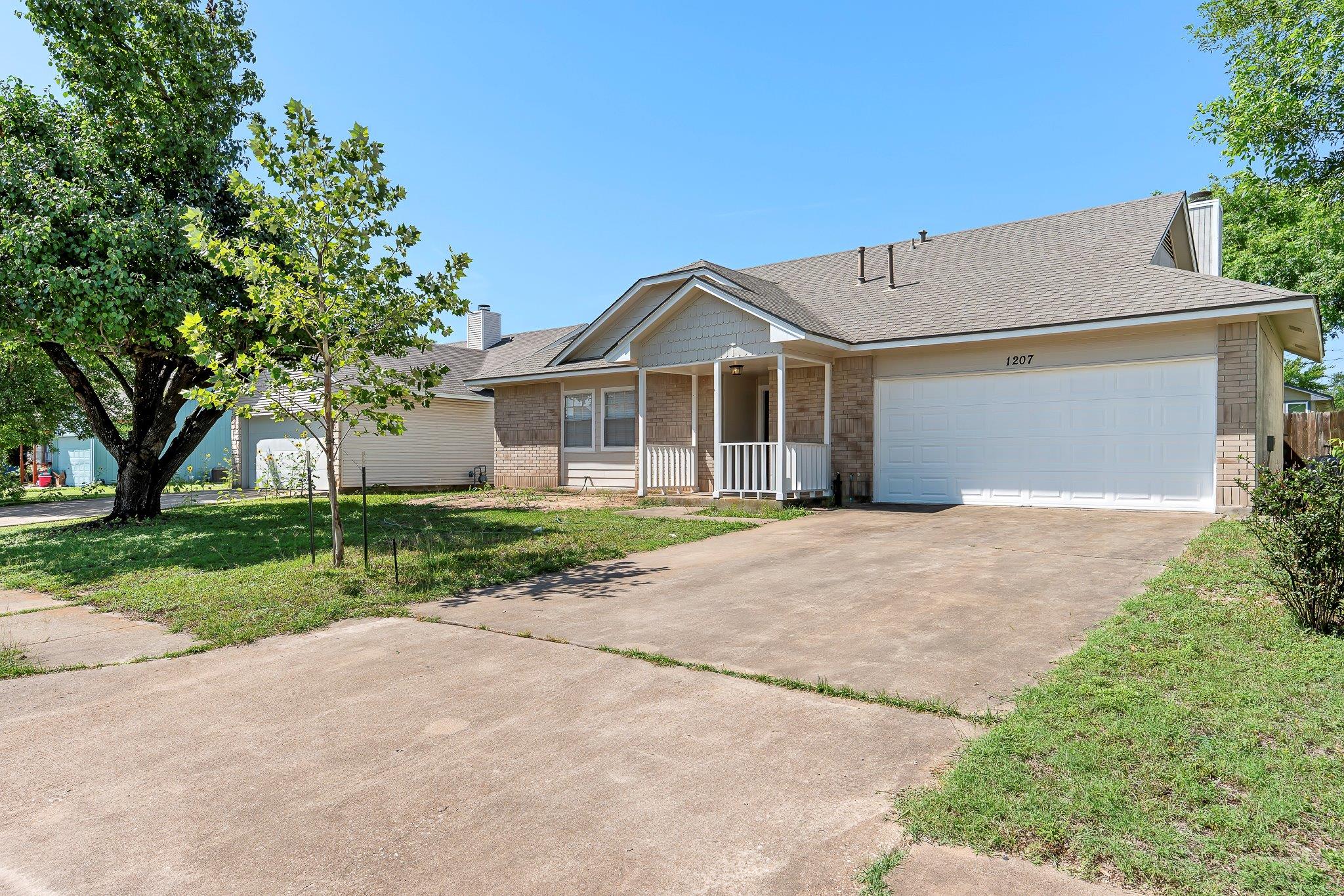 1207 York Castle Dr, Pflugerville, TX 78660
