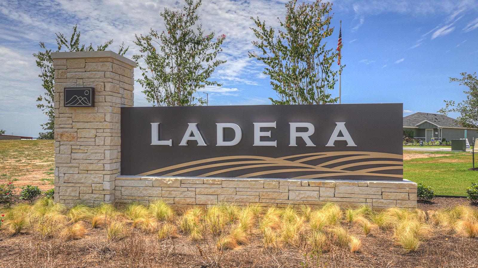 410 WILD GOOSE Dr, Luling, TX 78648