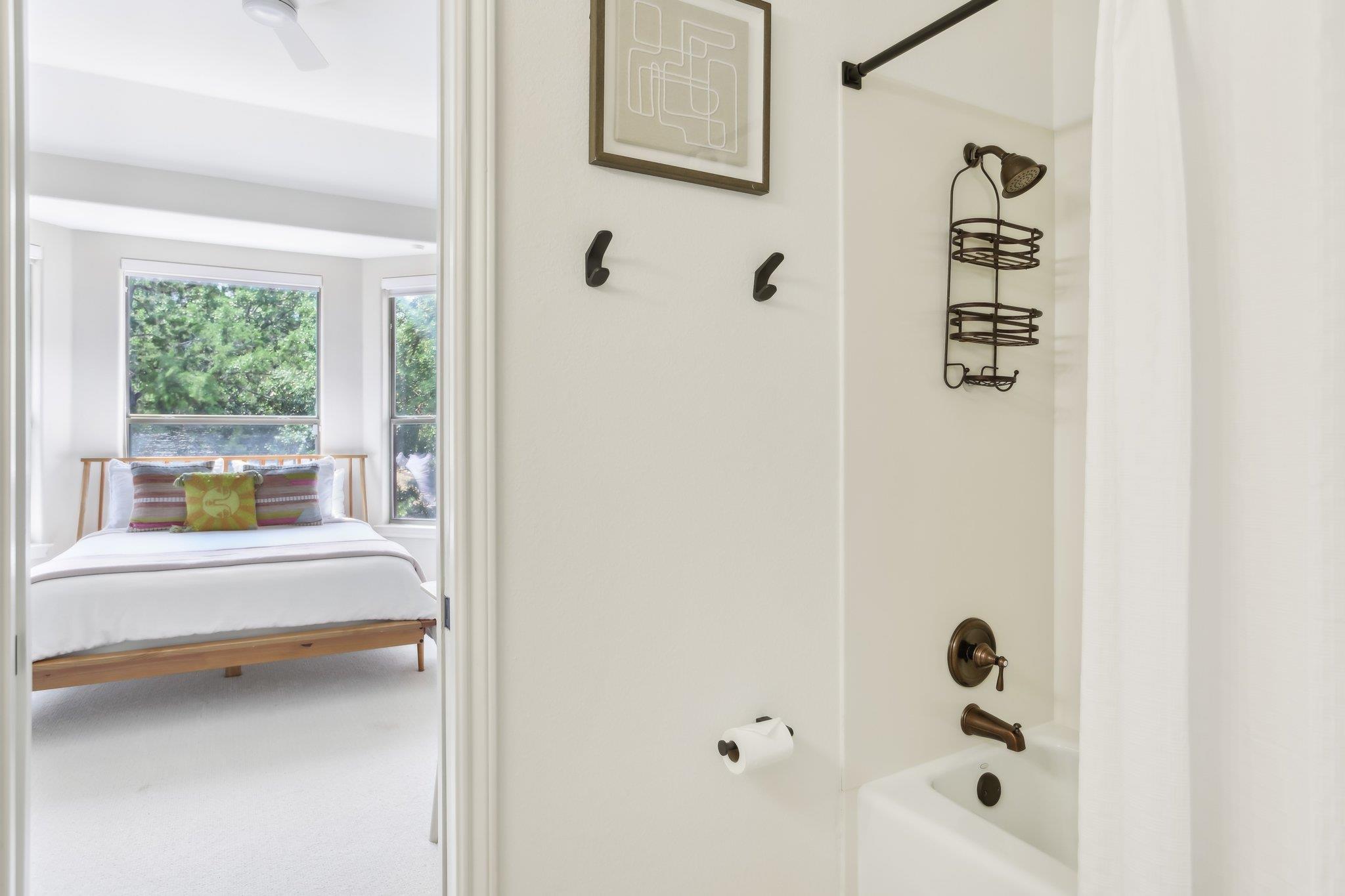 400 Goodnight Trl, Dripping Springs, TX 78620