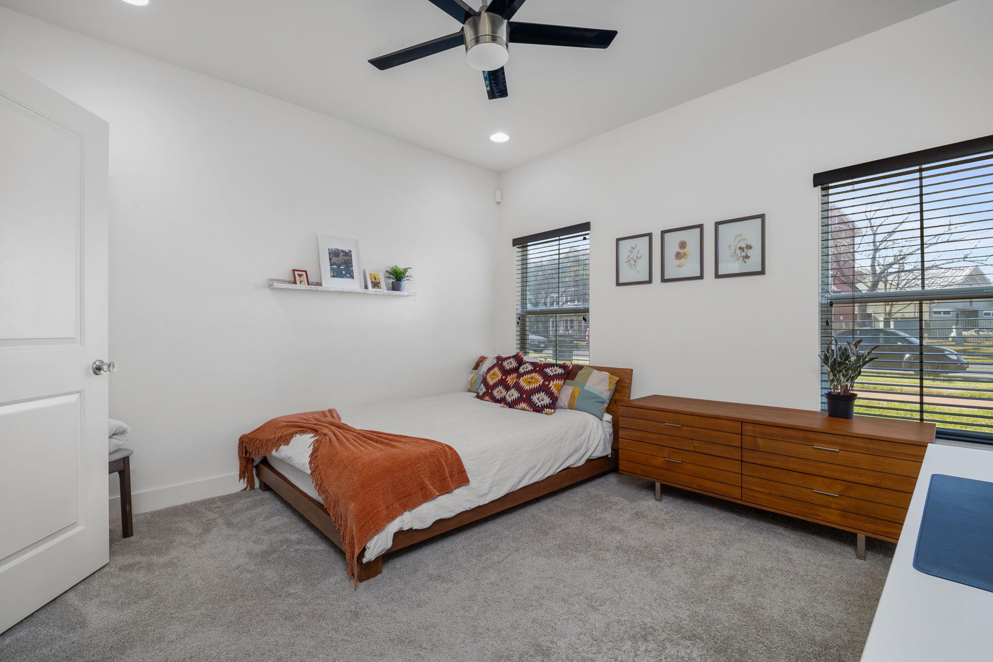 2703 Halcyon Dr # Eight, Austin, TX 78702