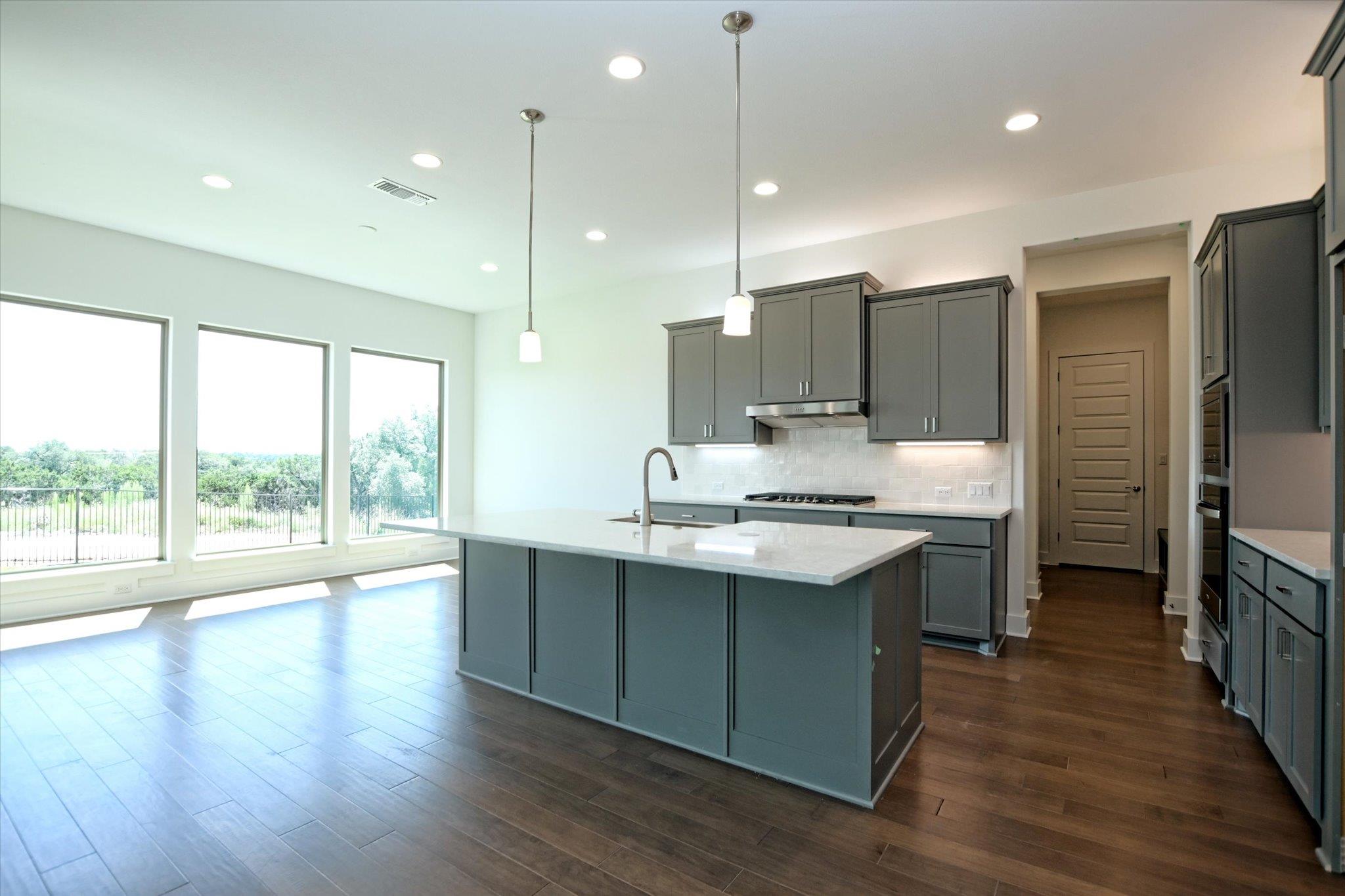 1209 Stormy Dr, Georgetown, TX 78633