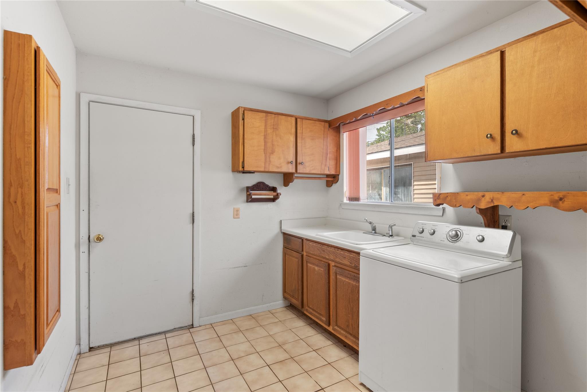 356 Cedar Ln, Cedar Creek, TX 78612