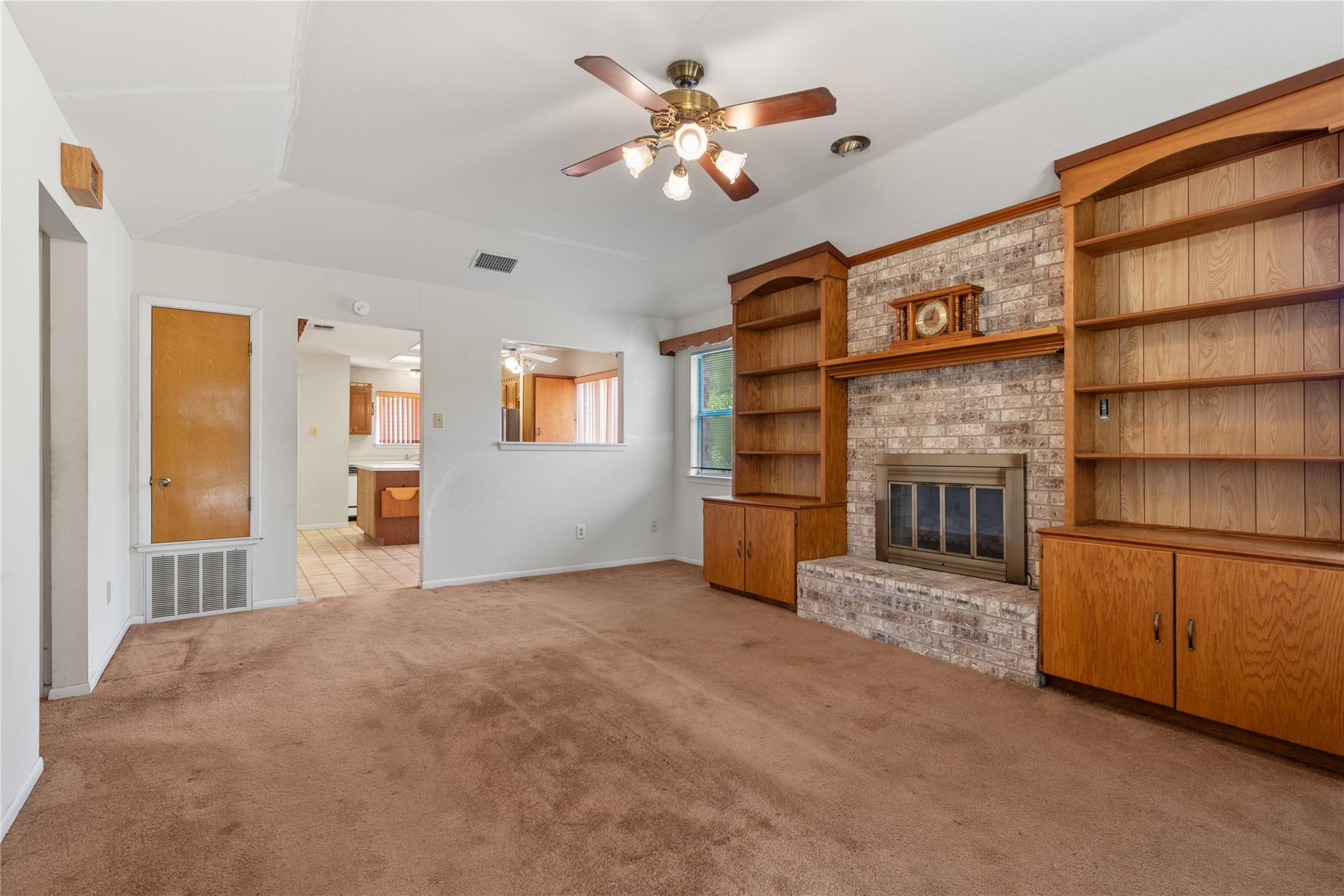 356 Cedar Ln, Cedar Creek, TX 78612