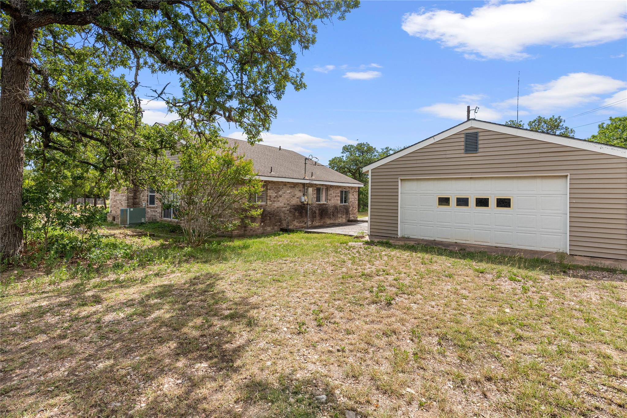 356 Cedar Ln, Cedar Creek, TX 78612