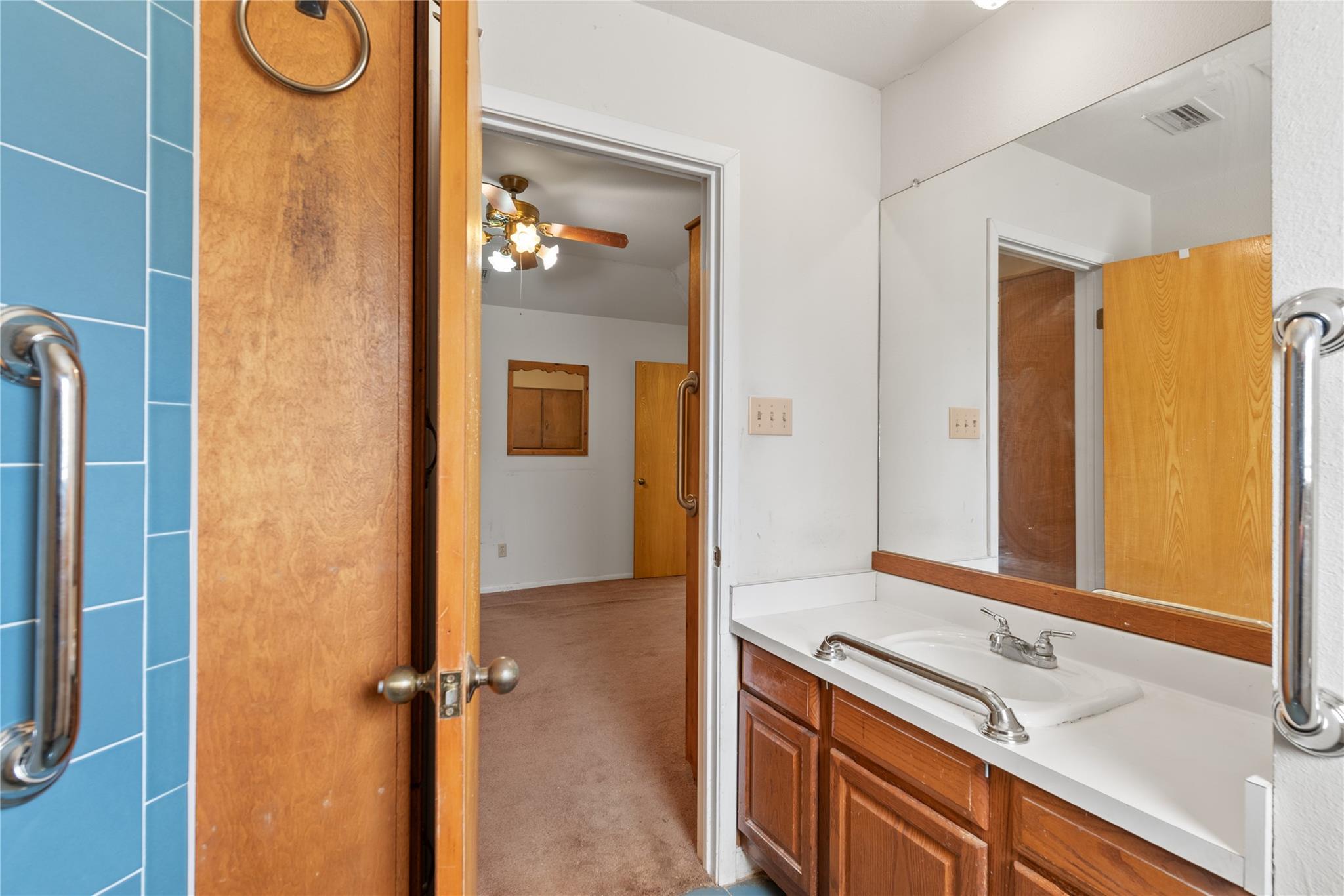 356 Cedar Ln, Cedar Creek, TX 78612