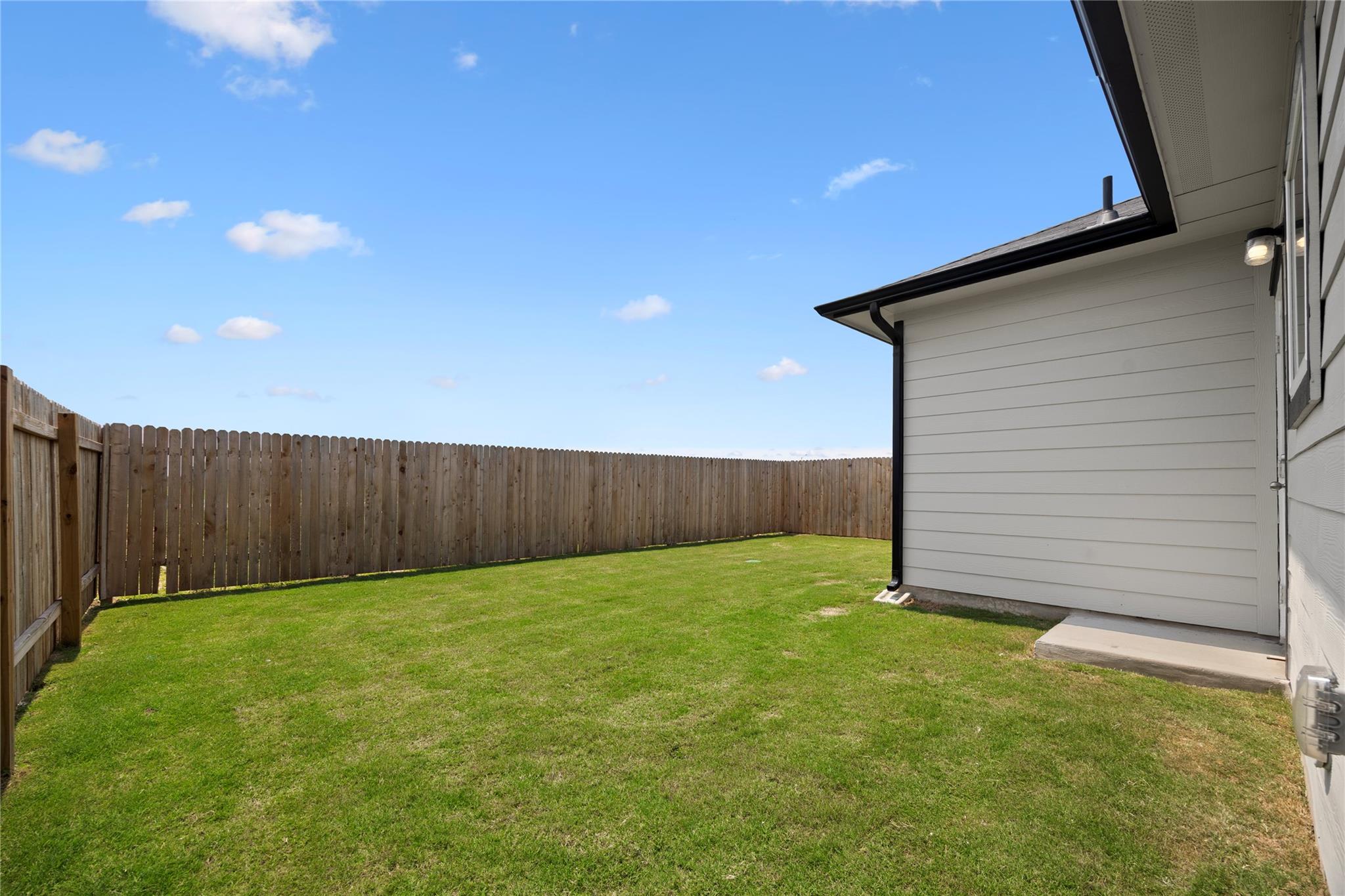 505 Estuary Dr, Maxwell, TX 78656