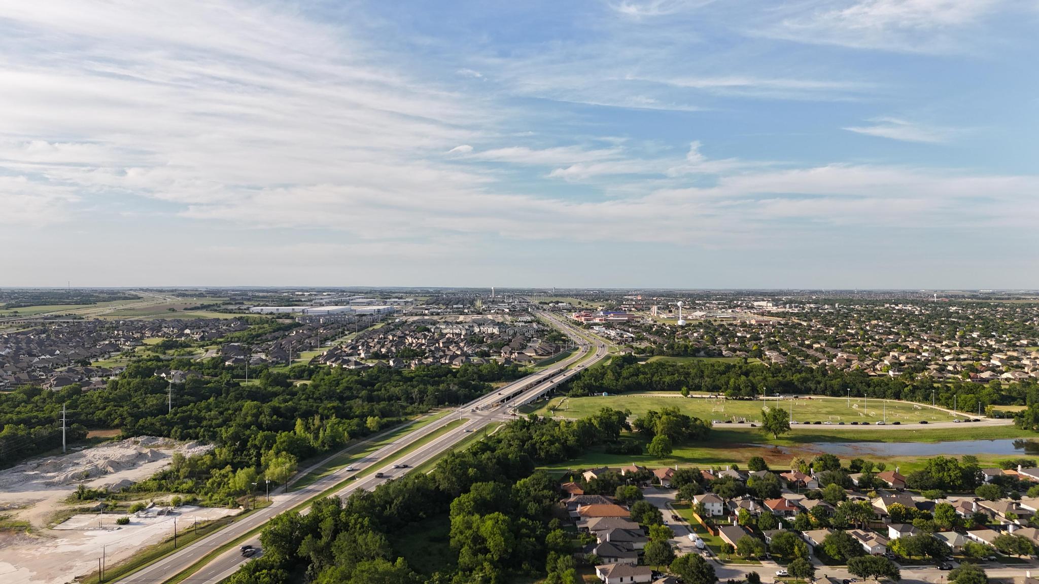 210 Yukon Cv, Hutto, TX 78634