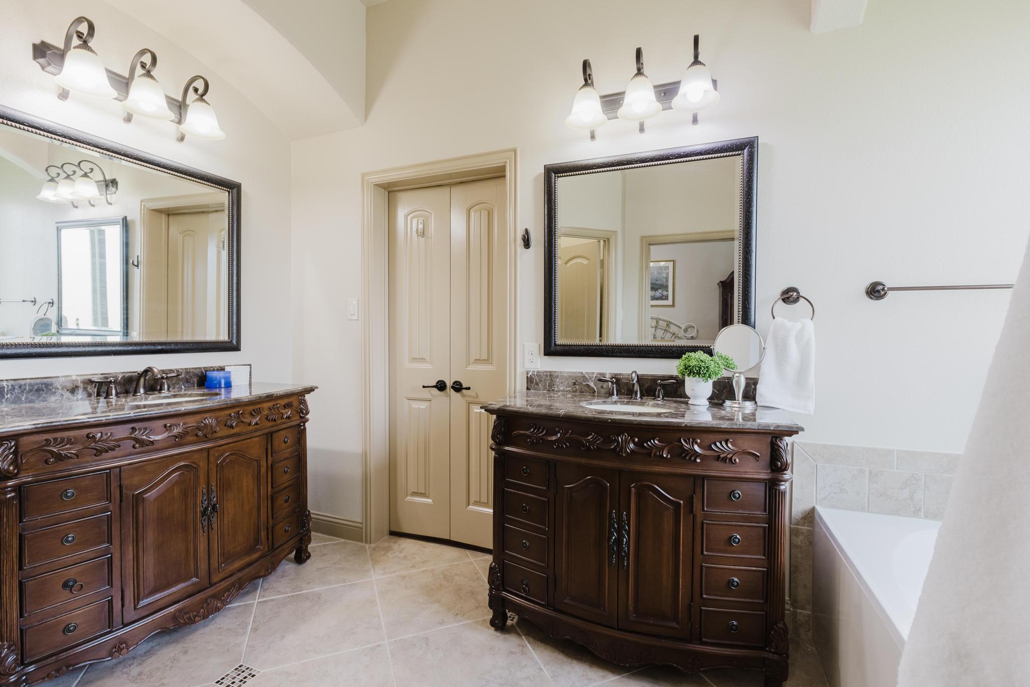 210 Yukon Cv, Hutto, TX 78634